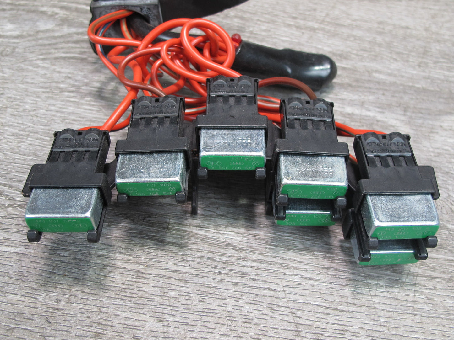 06-12 Bentley Continental Flying Spur Power Distribution Fuse Relay Block