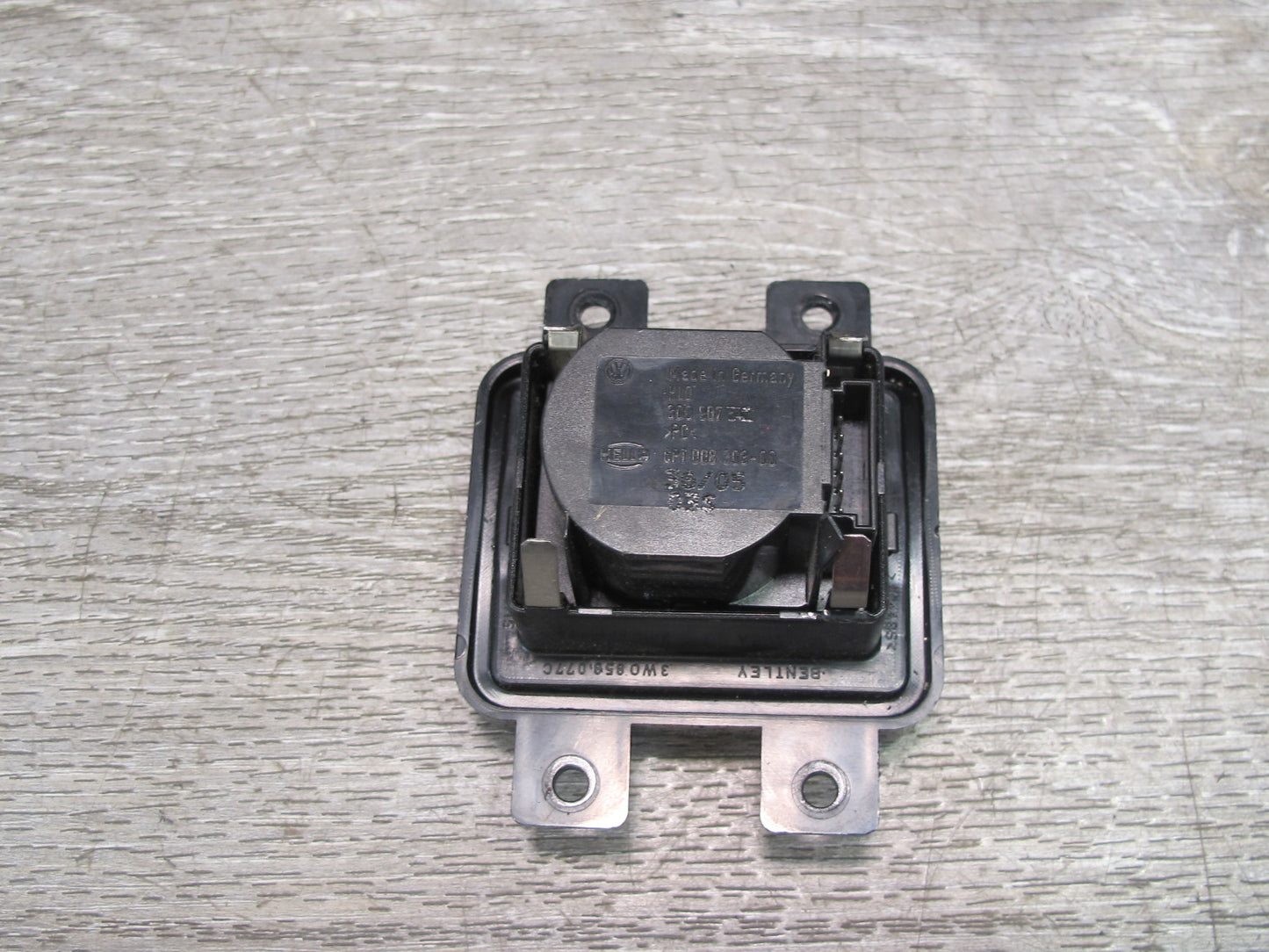 03-10 Bentley Continental Interior Climate Temperature Switch Sensor 3D0907542