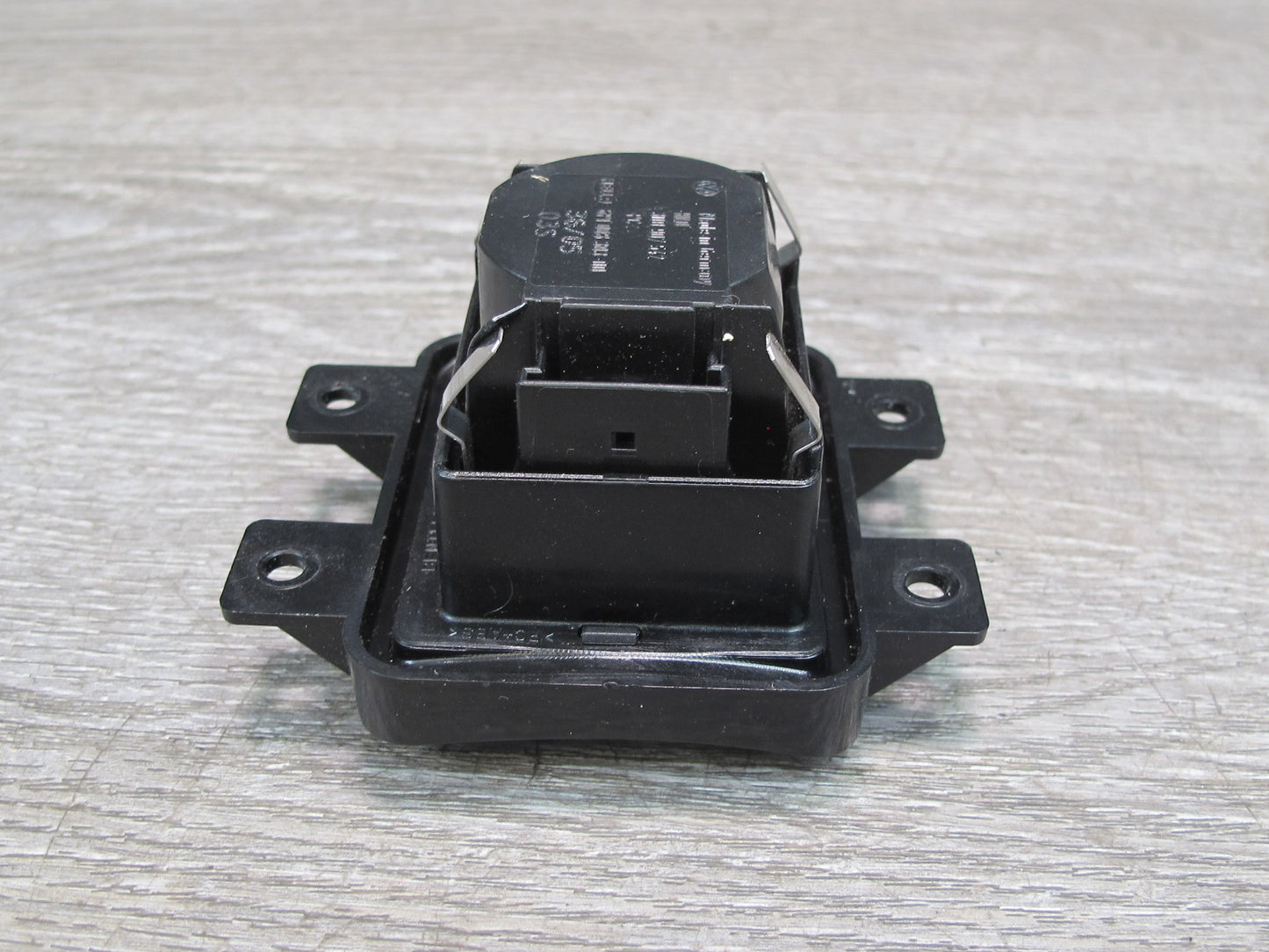 03-10 Bentley Continental Interior Climate Temperature Switch Sensor 3D0907542
