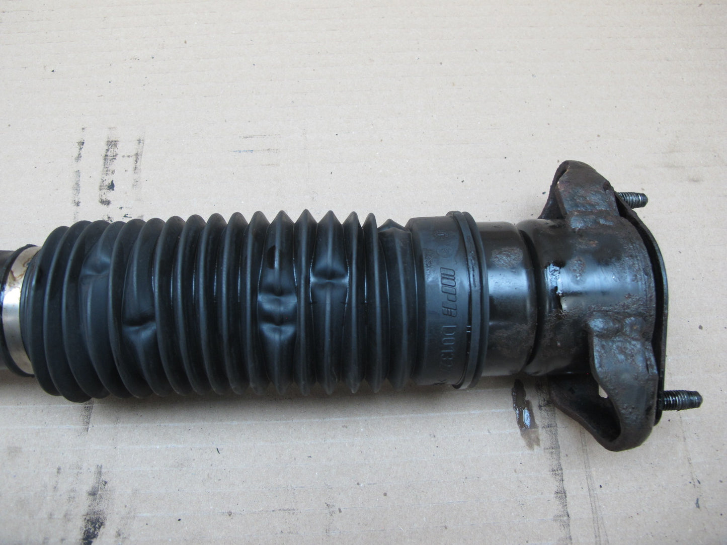 12-15 Mercedes W166 Ml-class AWD Set of 2 Rear Strut Shock Absorber OEM