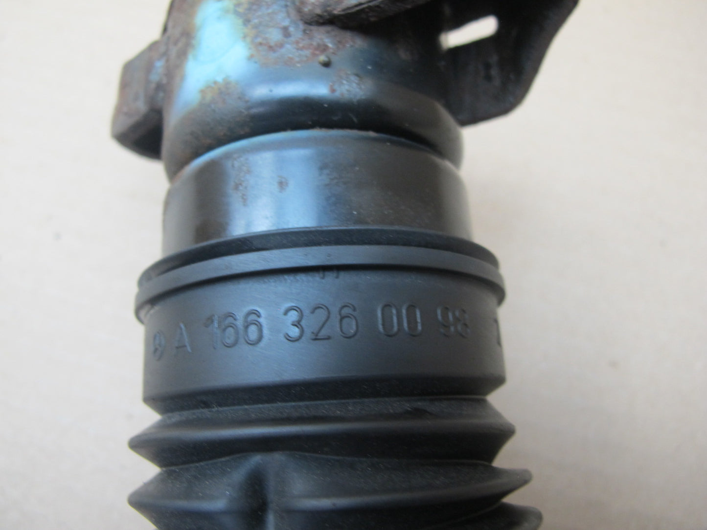 12-15 Mercedes W166 Ml-class AWD Set of 2 Rear Strut Shock Absorber OEM