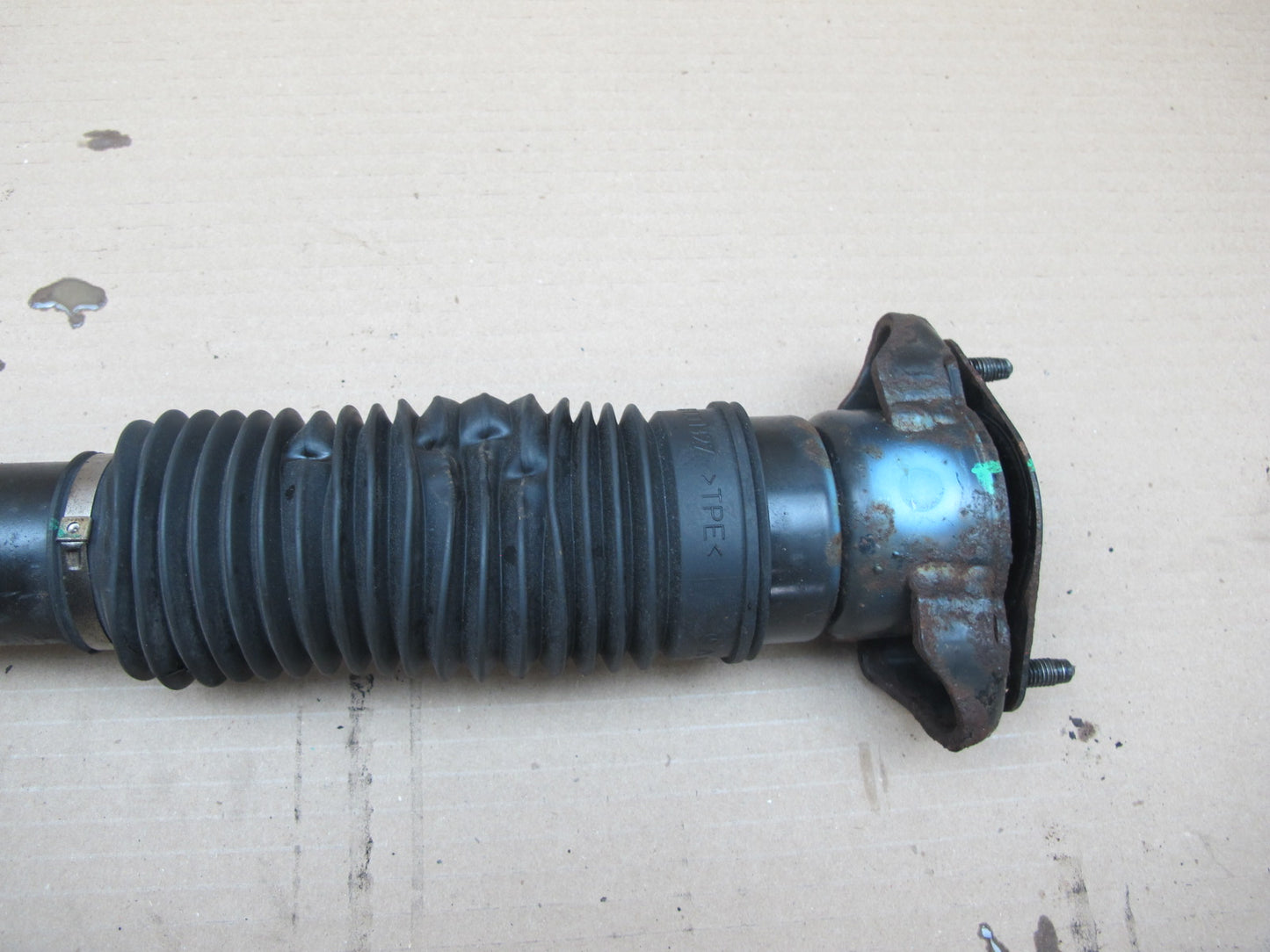 12-15 Mercedes W166 Ml-class AWD Set of 2 Rear Strut Shock Absorber OEM