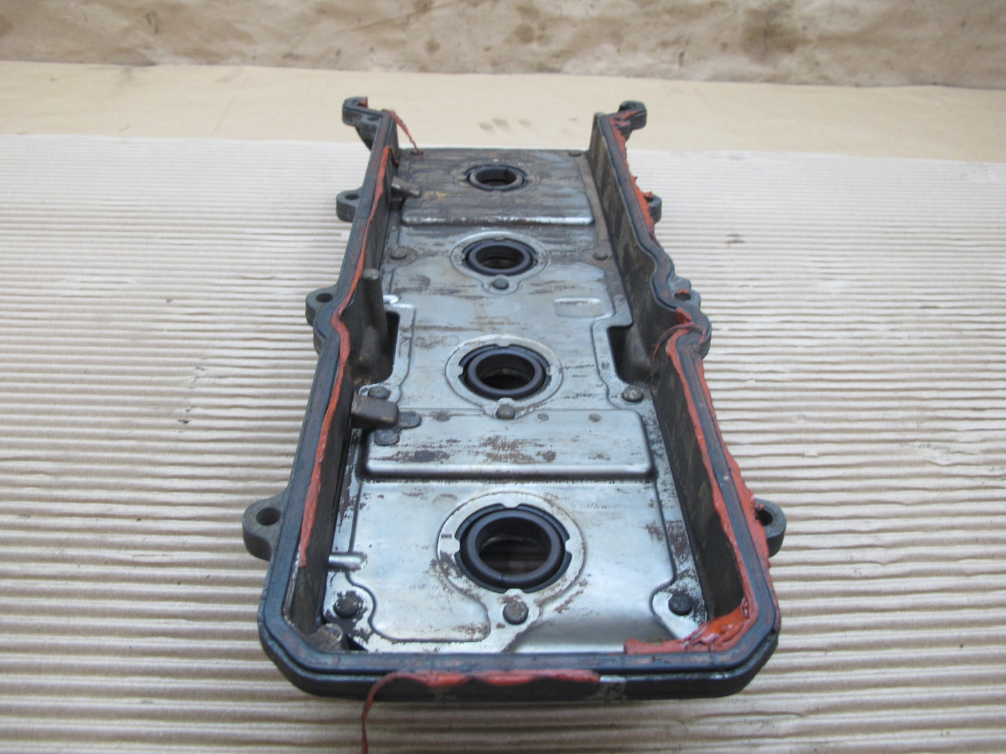 1998-2002 Lexus UZJ100L LX470 2UZFE Engine Right Cylinder Head Valve Cover