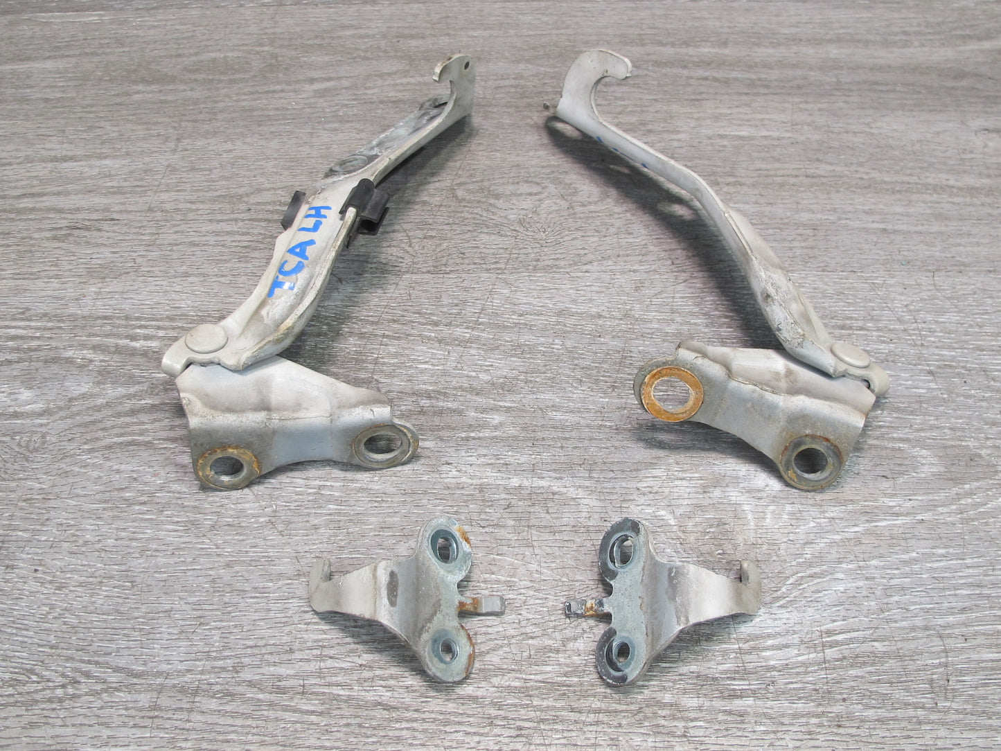92-96 Toyota Cresta JZX90 Rear Left & Right Trunk Hinge Support Set OEM