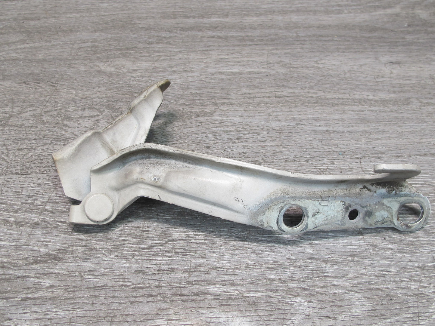 92-96 Toyota Cresta JZX90 Rear Left & Right Trunk Hinge Support Set OEM