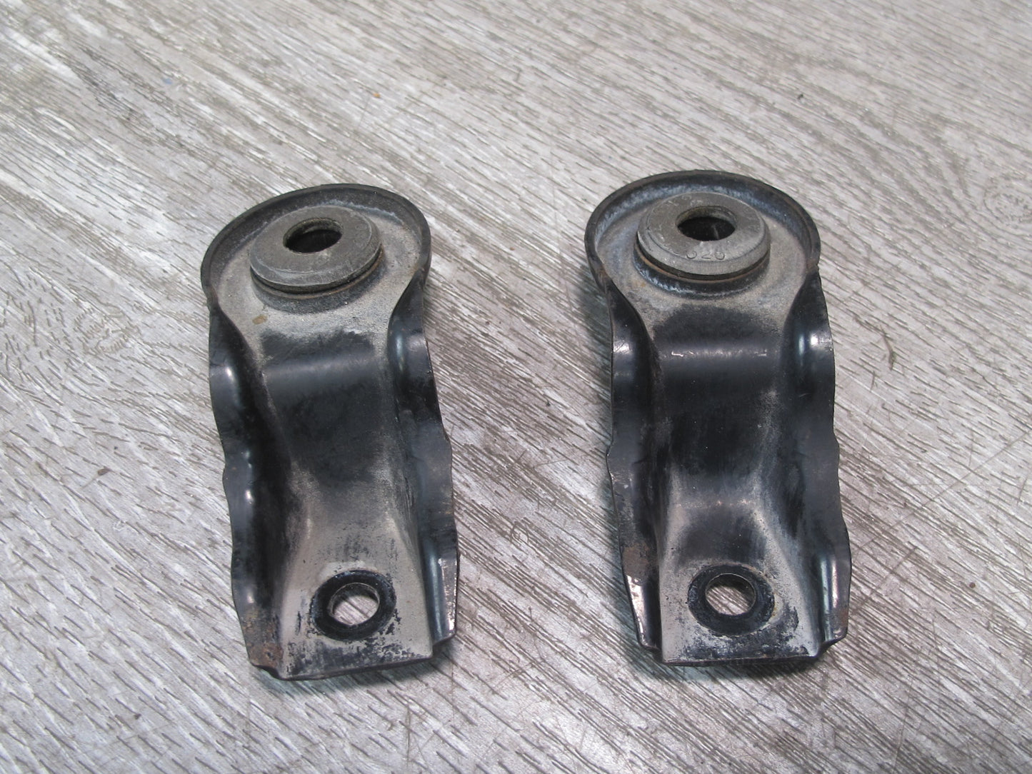 92-96 Toyota Cresta JZX90 Set of 2 Engine Radiator Mount Support OEM
