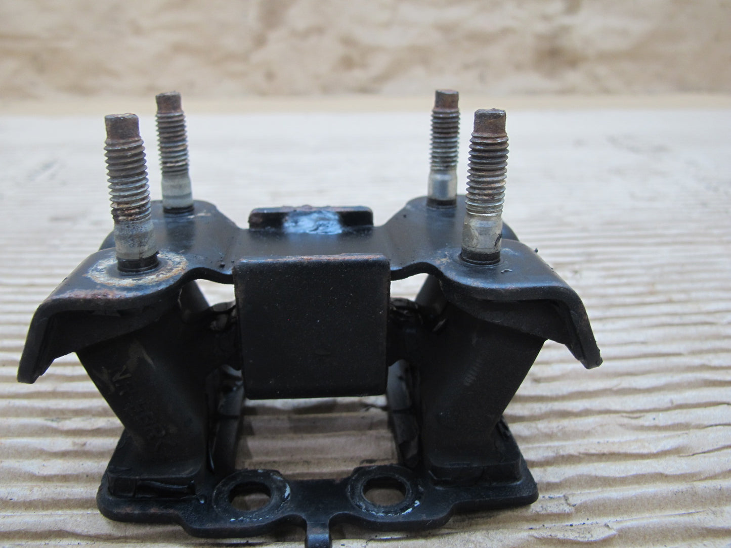 06-15 Lexus IS350 IS250 RWD A960E A/T Automatic Transmission Mount Bracket OEM