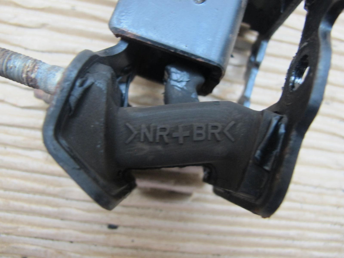 06-15 Lexus IS350 IS250 RWD A960E A/T Automatic Transmission Mount Bracket OEM