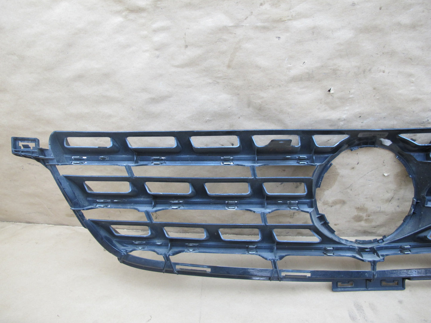 12-15 Mercedes W166 Ml-class Front Bumper Upper Chrome Grille Trim OEM