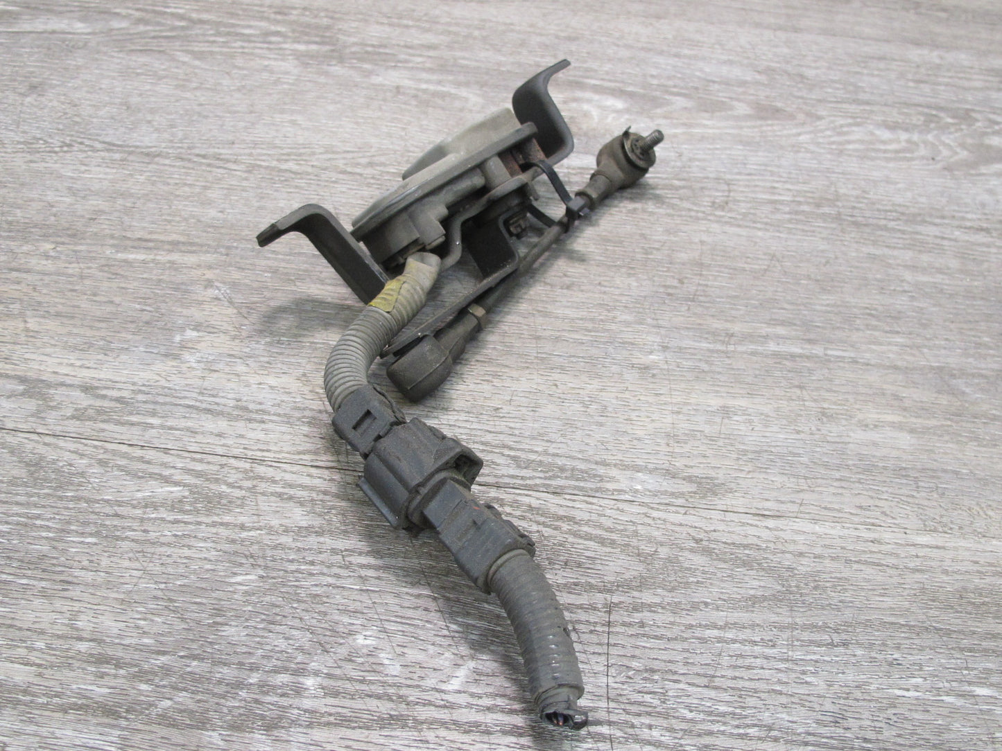 01-06 Lexus UCF30L LS430 Front Suspension Height Level Sensor OEM
