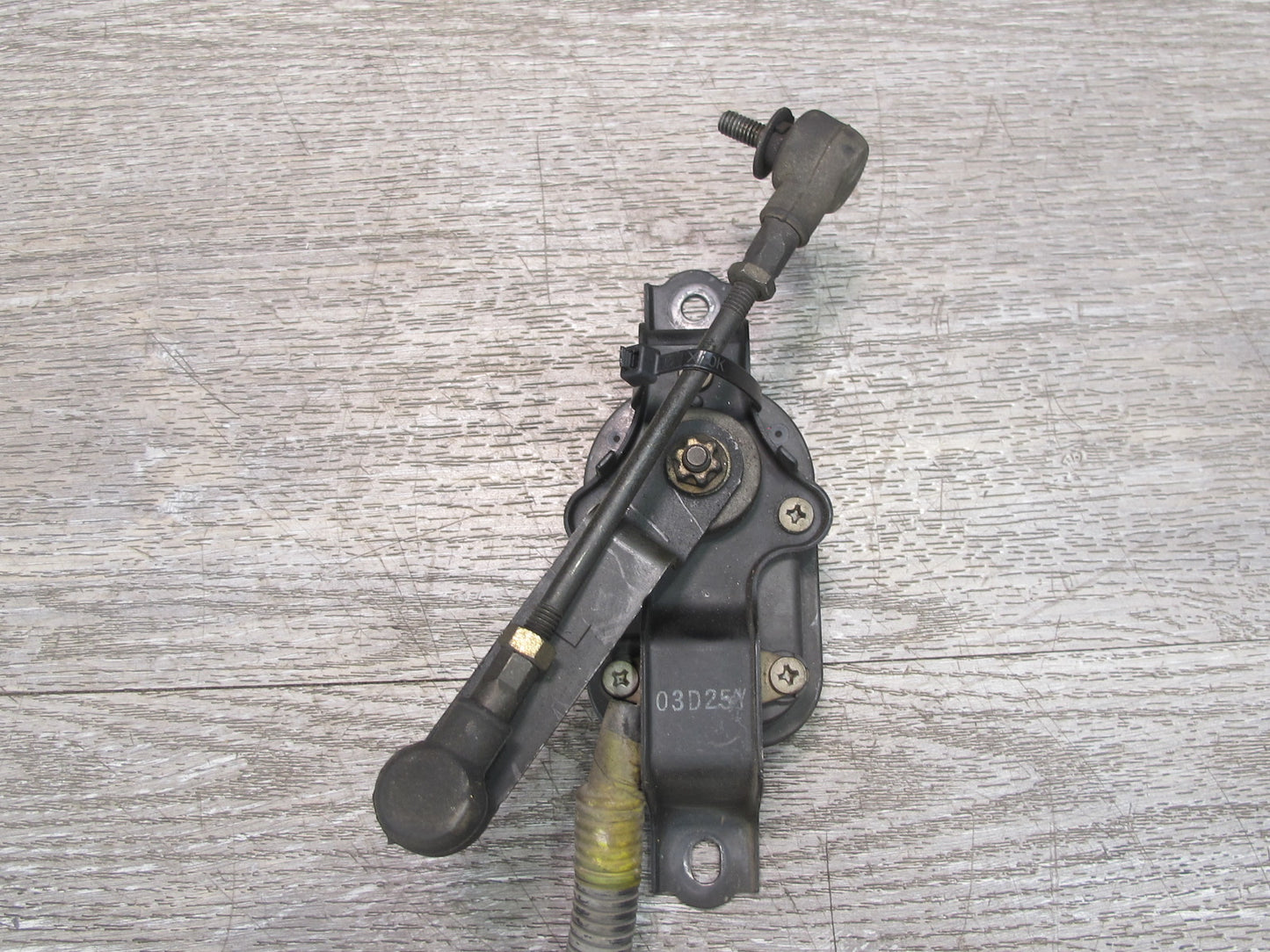 01-06 Lexus UCF30L LS430 Front Suspension Height Level Sensor OEM
