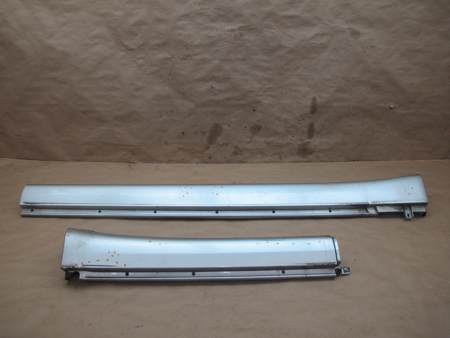 98-05 Lexus GS400 GS430 GS300 Set of 2 Left Side Skirt Rocker Panel Silver OEM