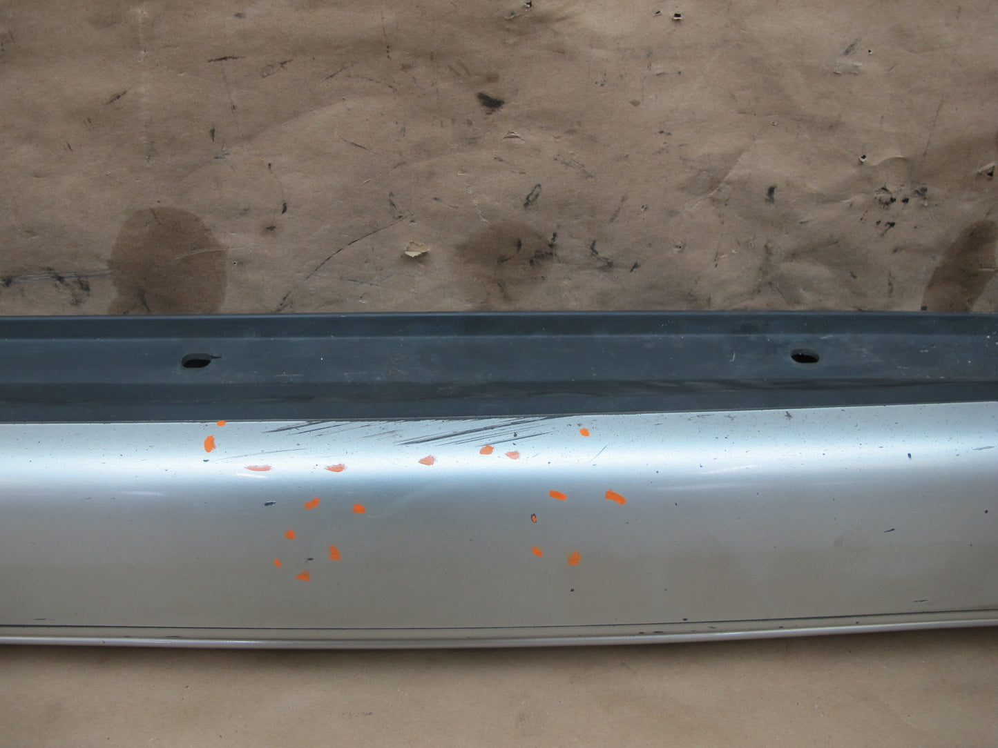 98-05 Lexus GS400 GS430 GS300 Set of 2 Left Side Skirt Rocker Panel Silver OEM