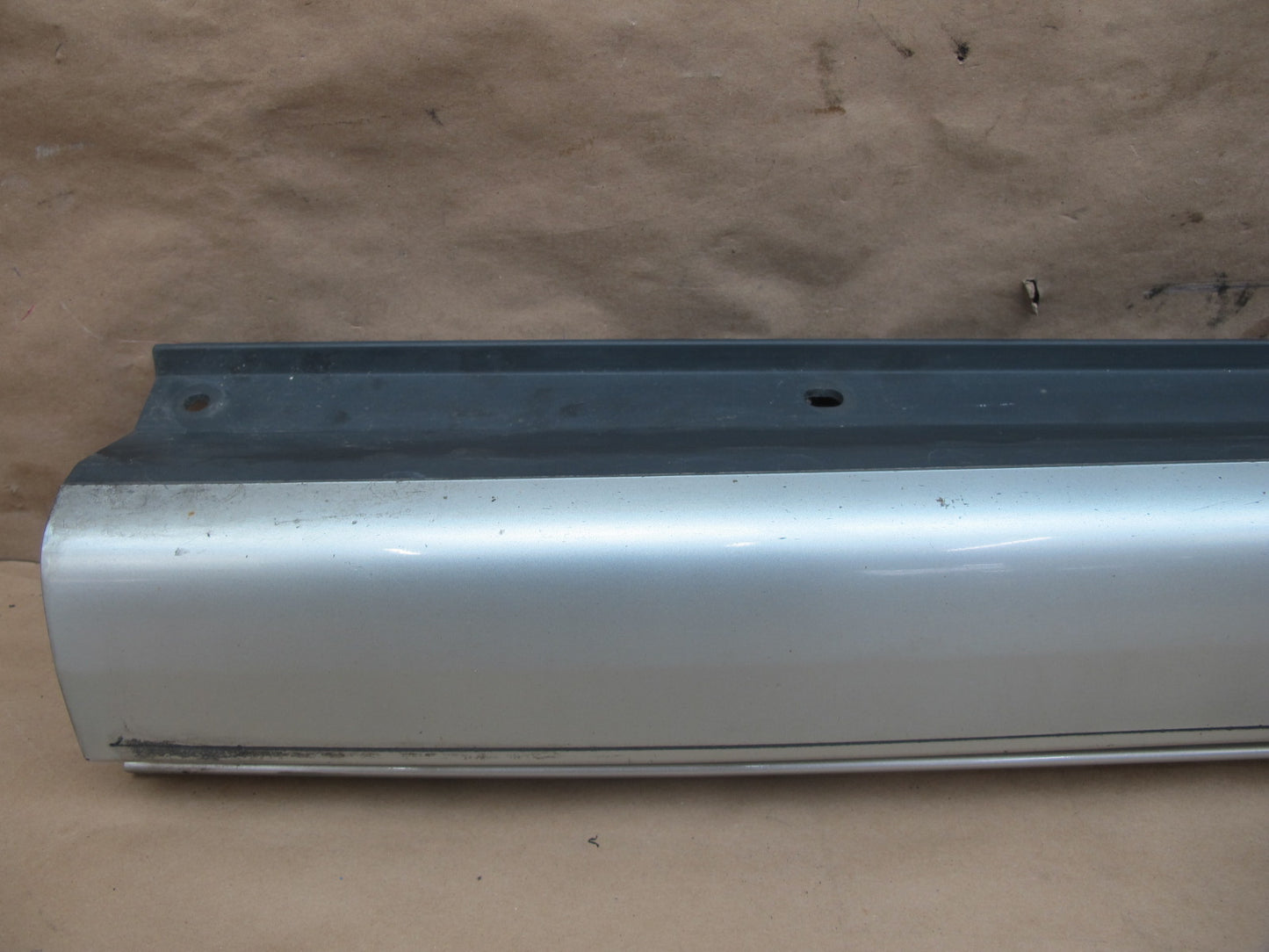 98-05 Lexus GS400 GS430 GS300 Set of 2 Left Side Skirt Rocker Panel Silver OEM