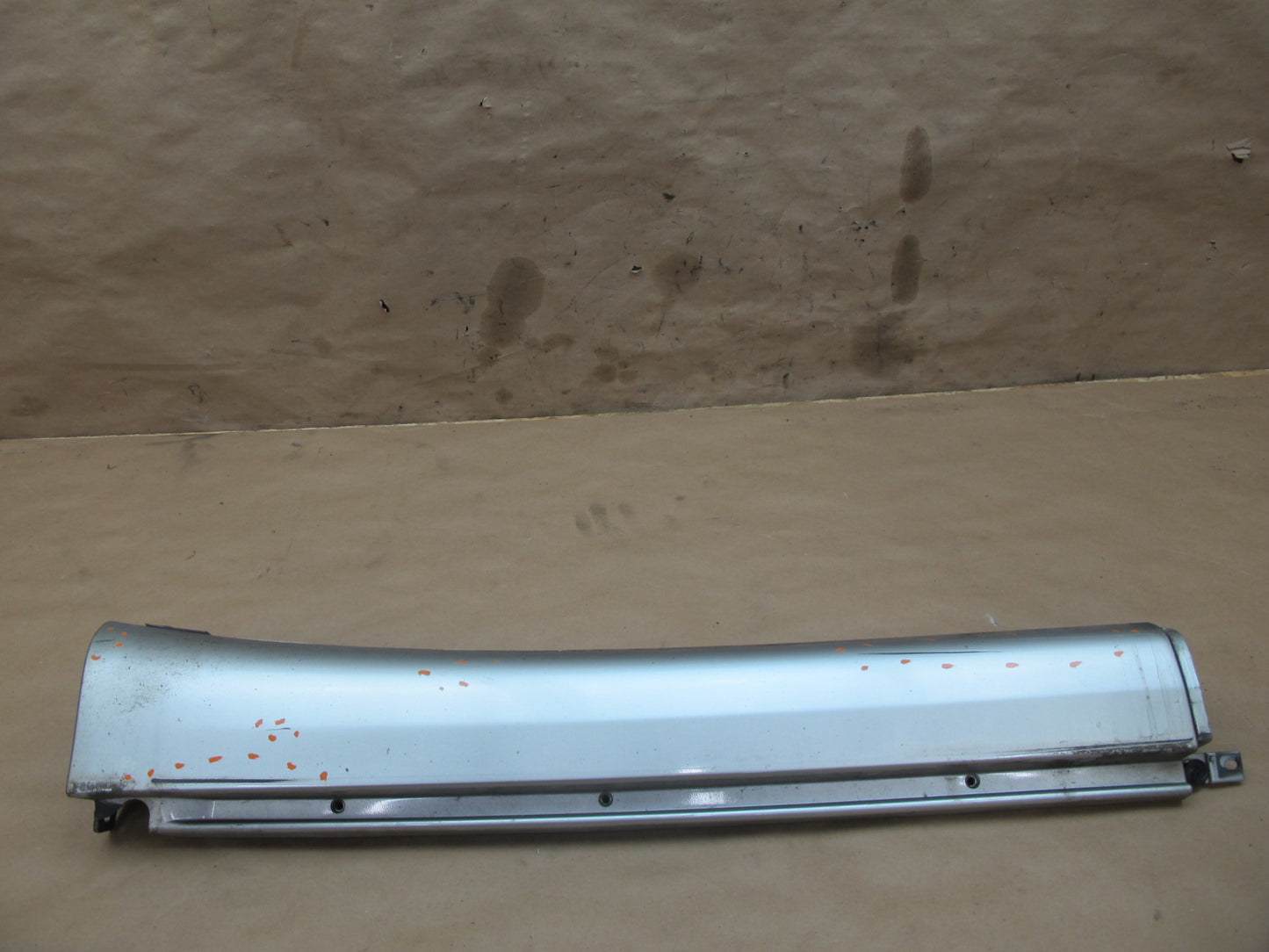 98-05 Lexus GS400 GS430 GS300 Set of 2 Left Side Skirt Rocker Panel Silver OEM
