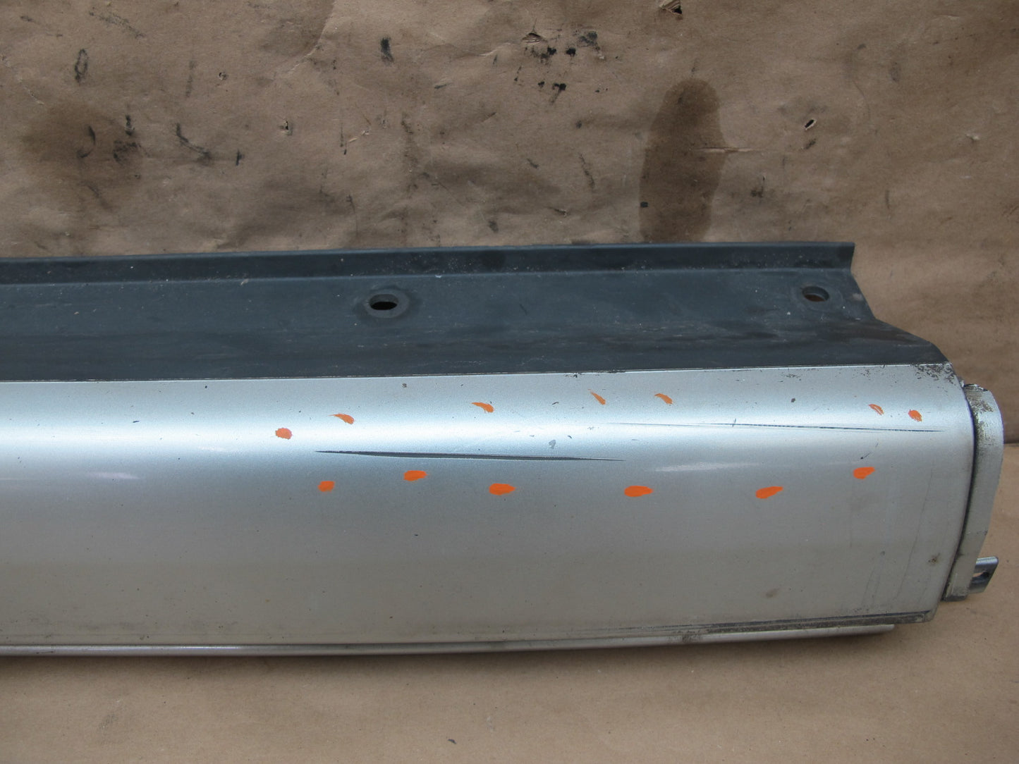 98-05 Lexus GS400 GS430 GS300 Set of 2 Left Side Skirt Rocker Panel Silver OEM