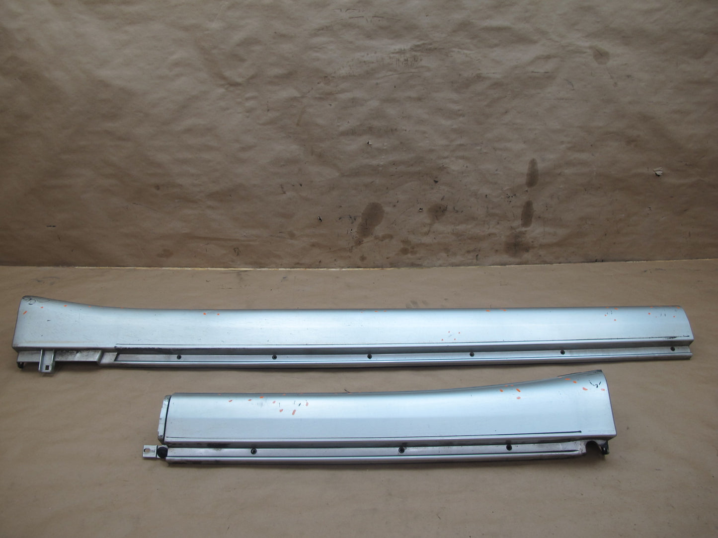 98-05 Lexus GS400 GS430 GS300 Set of 2 Right Side Skirt Rocker Panel OEM