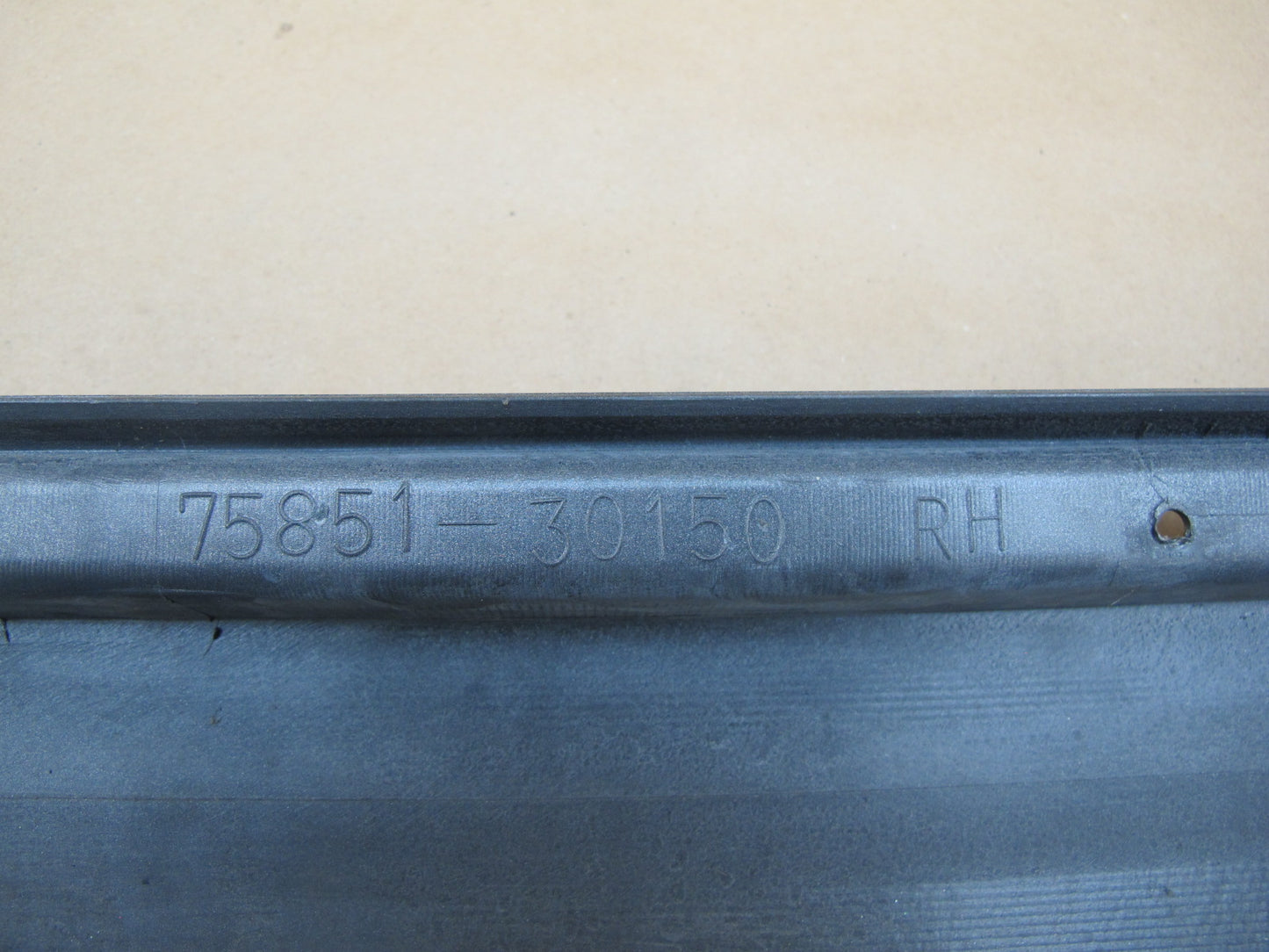 98-05 Lexus GS400 GS430 GS300 Set of 2 Right Side Skirt Rocker Panel OEM