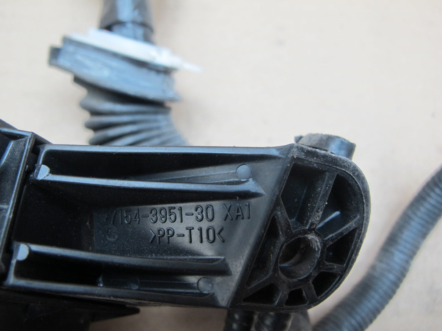 10-11 Lexus IS350 IS250 Convertible Engine Bay Power Fuse Junction Box OEM