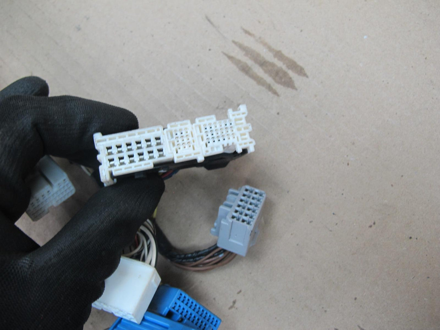 10-11 Lexus IS350 IS250 Convertible Engine Bay Power Fuse Junction Box OEM