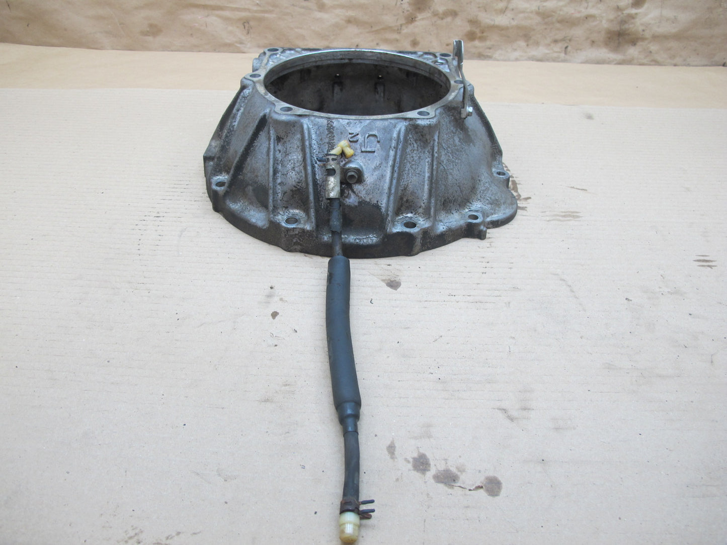 01-05 Lexus IS300 GS300 2JZGE RWD A/T J2 Auto Transmission Bell Housing OEM