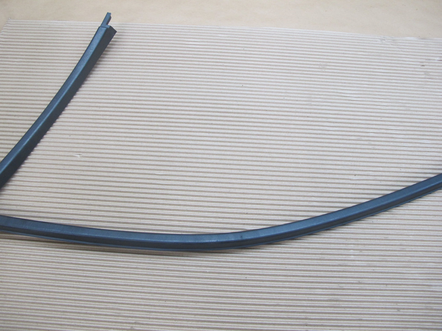 98-05 Lexus GS400 GS430 GS300 Set of 4 Front & Rear Door Window Trim Cover OEM