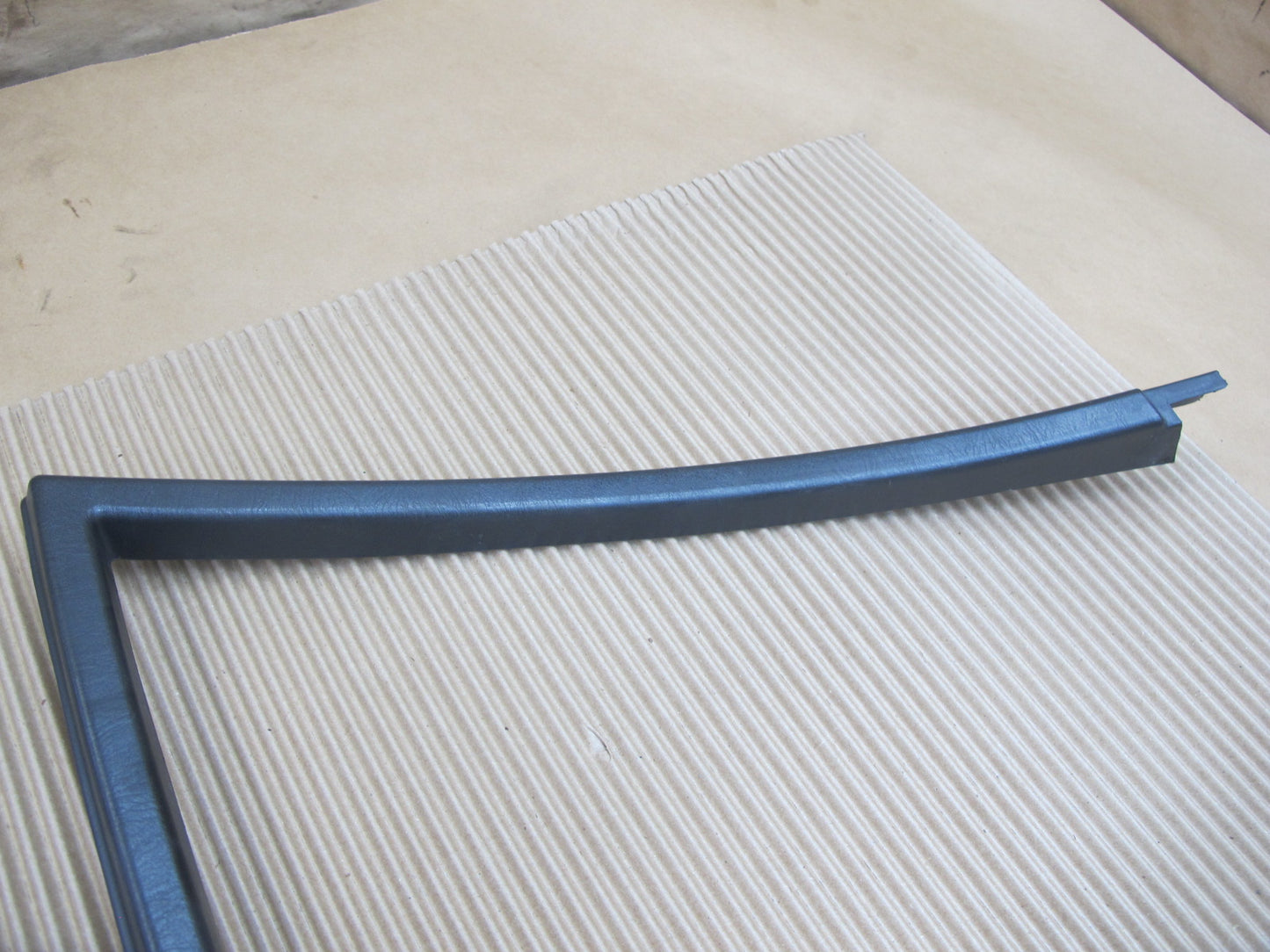 98-05 Lexus GS400 GS430 GS300 Set of 4 Front & Rear Door Window Trim Cover OEM