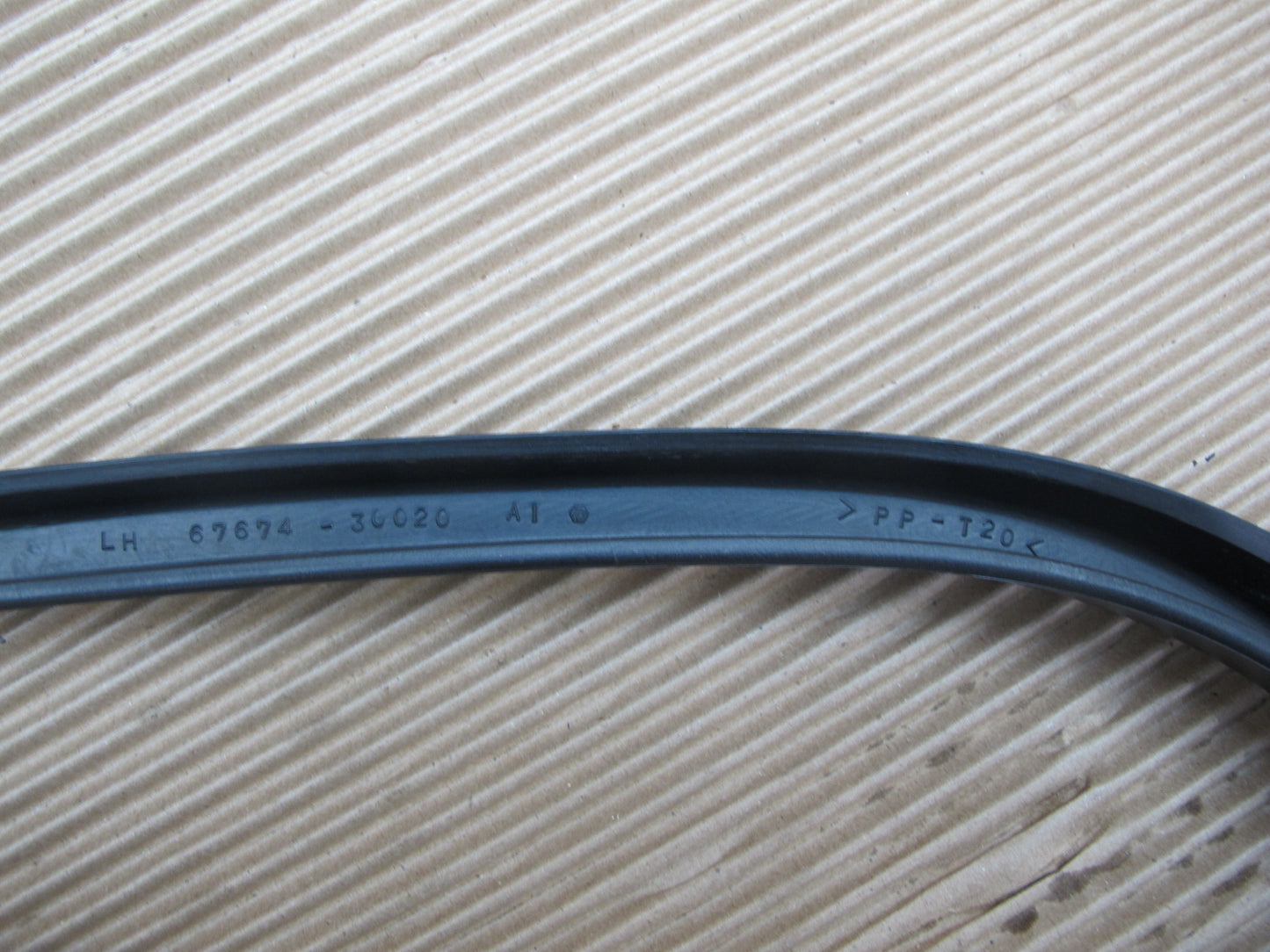 98-05 Lexus GS400 GS430 GS300 Set of 4 Front & Rear Door Window Trim Cover OEM
