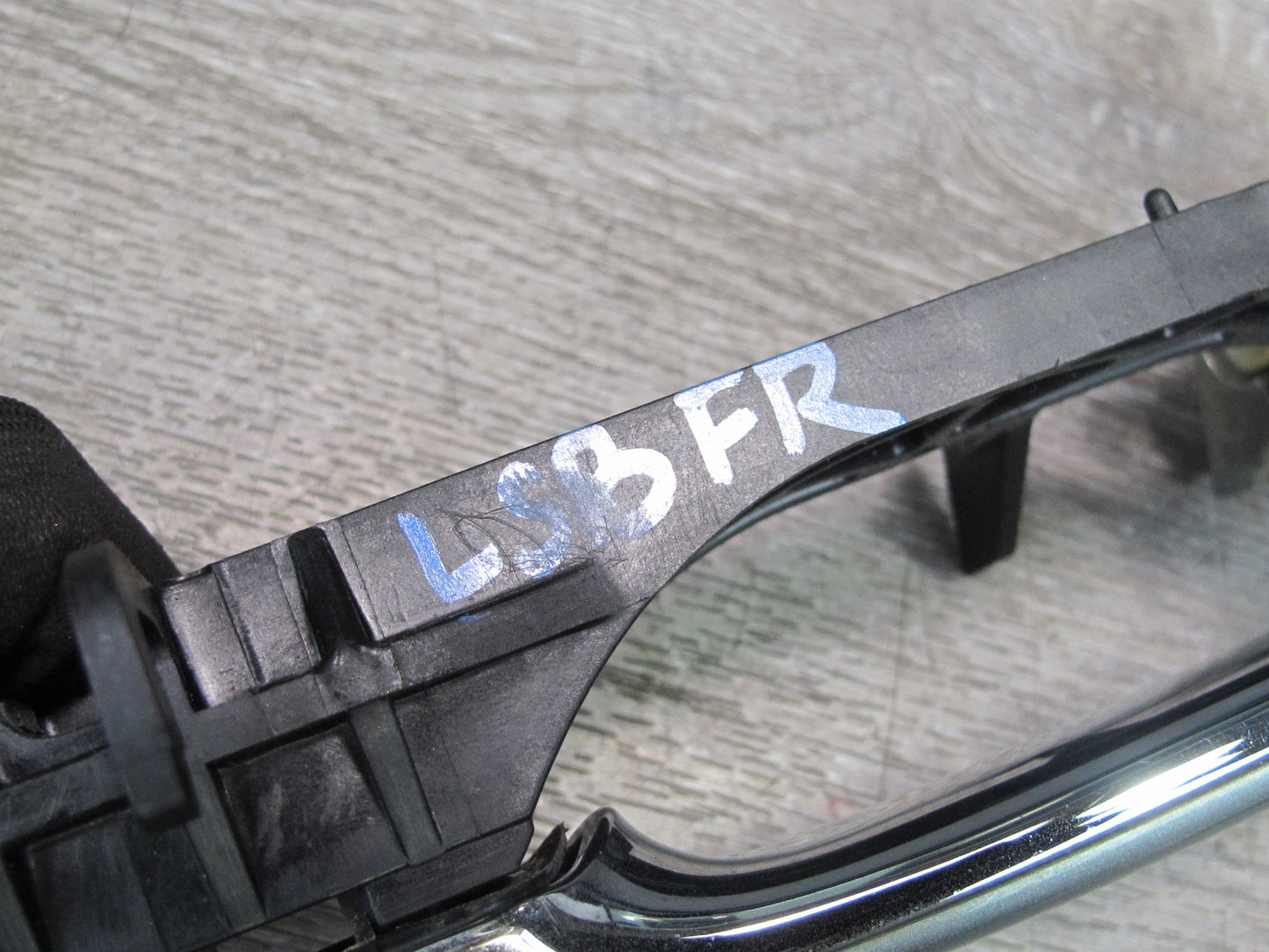 01-03 Lexus UCF30L LS430 Front Right Door Exterior Handle OEM