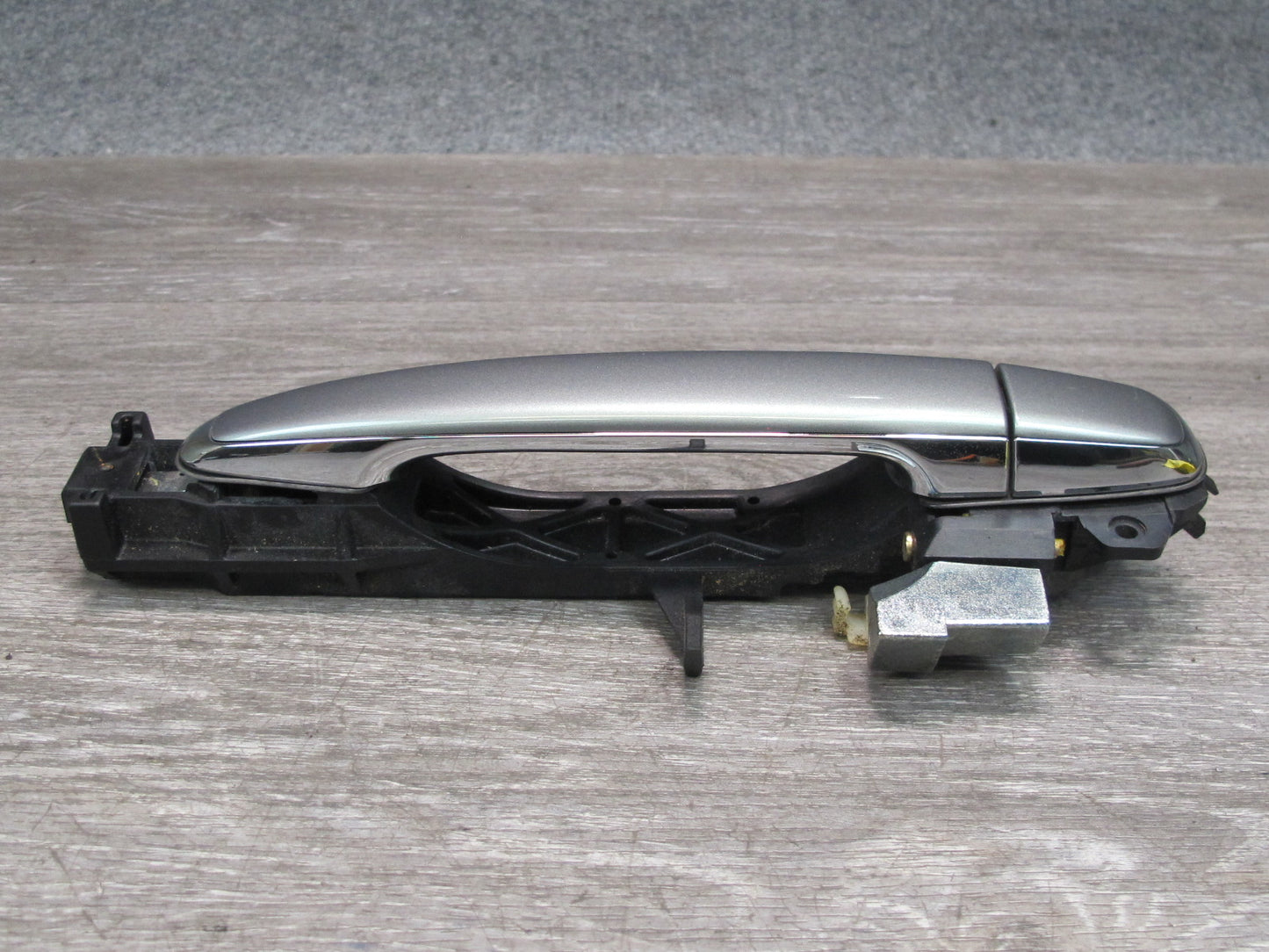 01-03 Lexus UCF30L LS430 Front Right Door Exterior Handle OEM