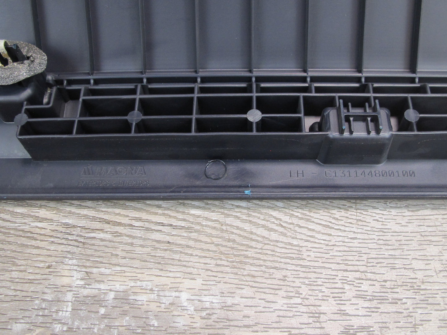 11-12 Fisker Karma Set of 2 Front Left & Right Door Scuff Sill Plate Trim OEM