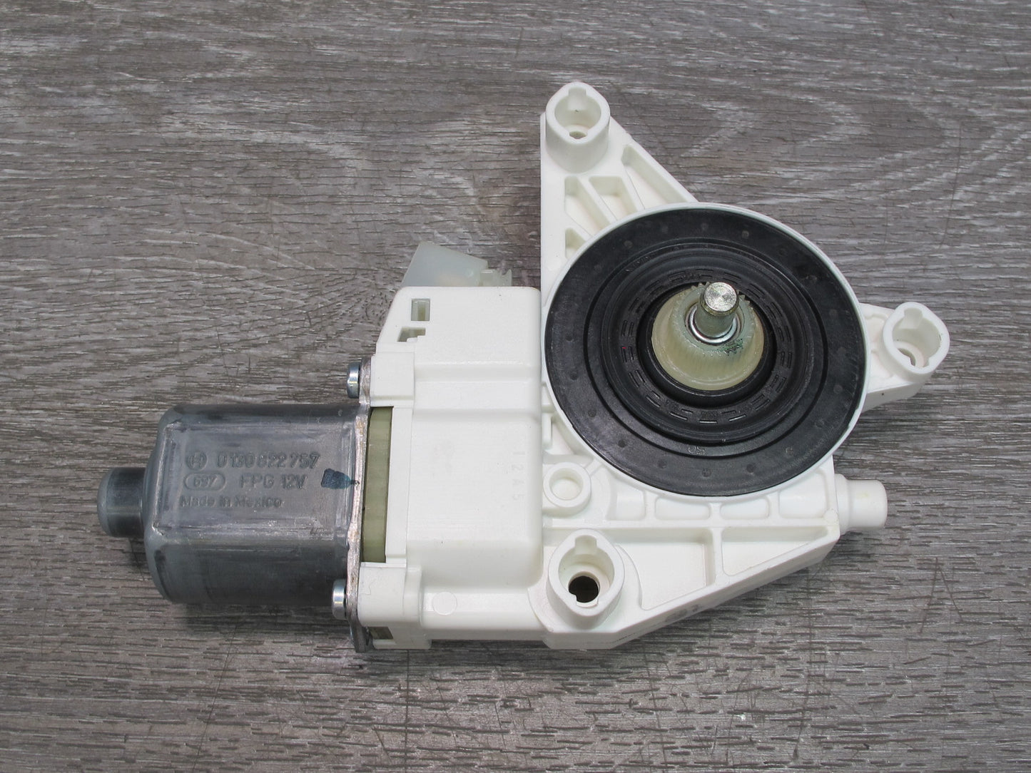 12-15 Mercedes W166 X166 Rear Left Door Window Regulator Motor 0130822757 OEM