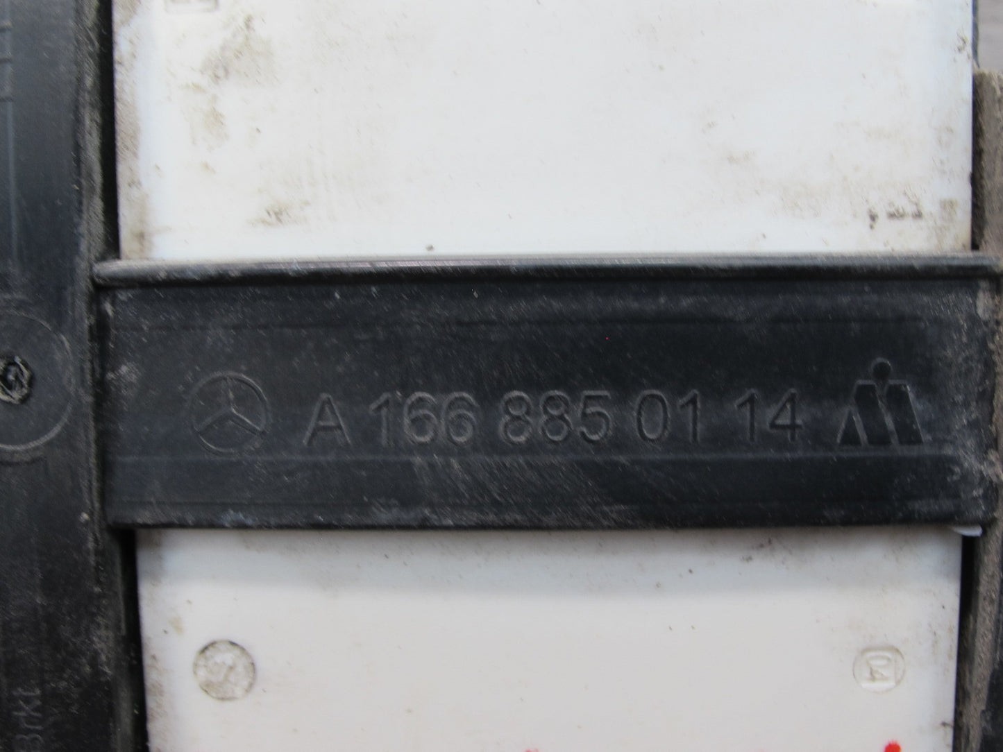 13-15 Mercedes W166 X166 Rear Blind Spot Sensor Module Bracket Set OEM
