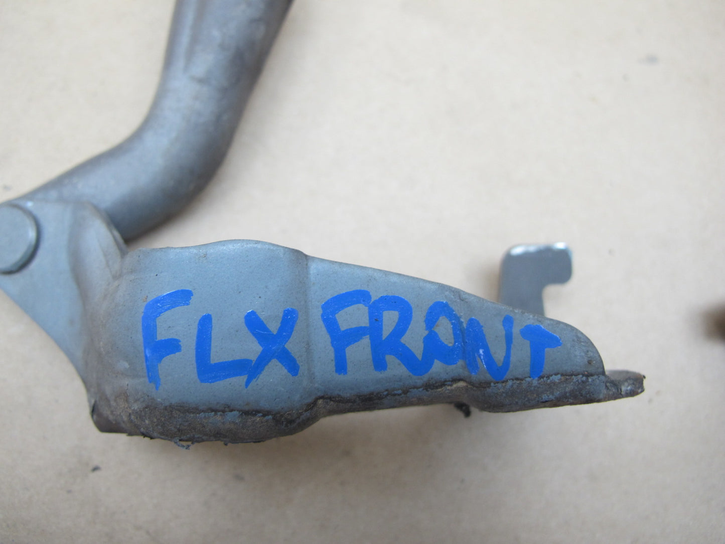 1998-2007 Lexus UZJ100L LX470 Front Left & Right Hood Hinge Set of 2