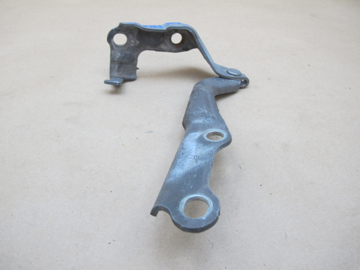 1998-2007 Lexus UZJ100L LX470 Front Left & Right Hood Hinge Set of 2