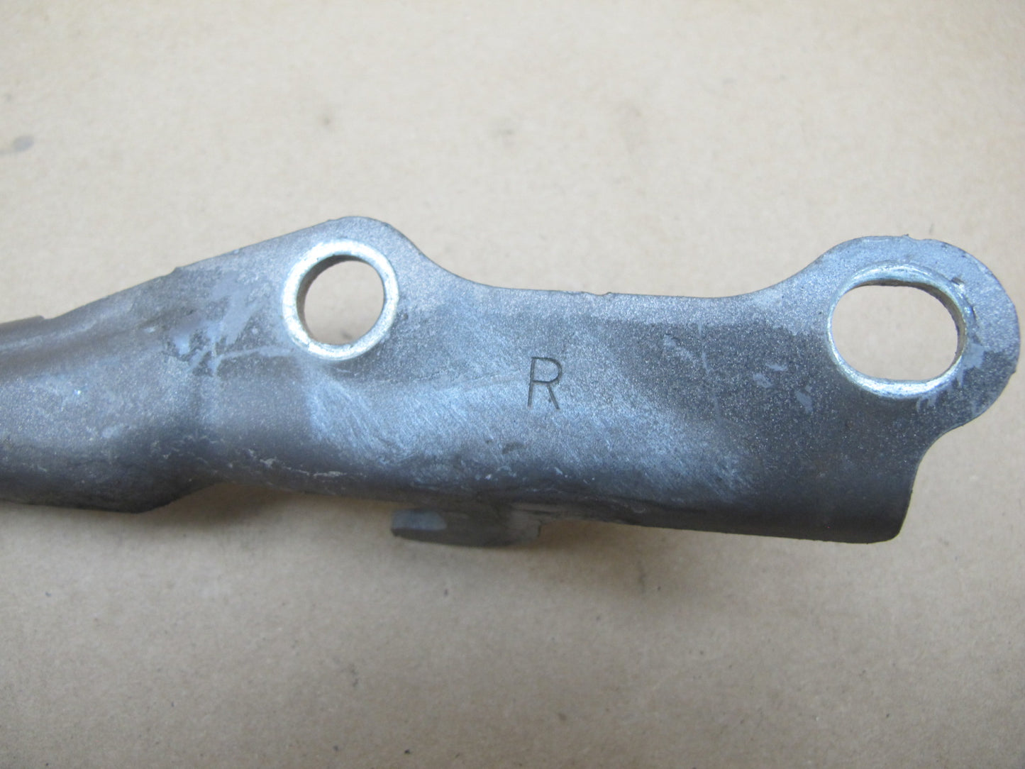 1998-2007 Lexus UZJ100L LX470 Front Left & Right Hood Hinge Set of 2