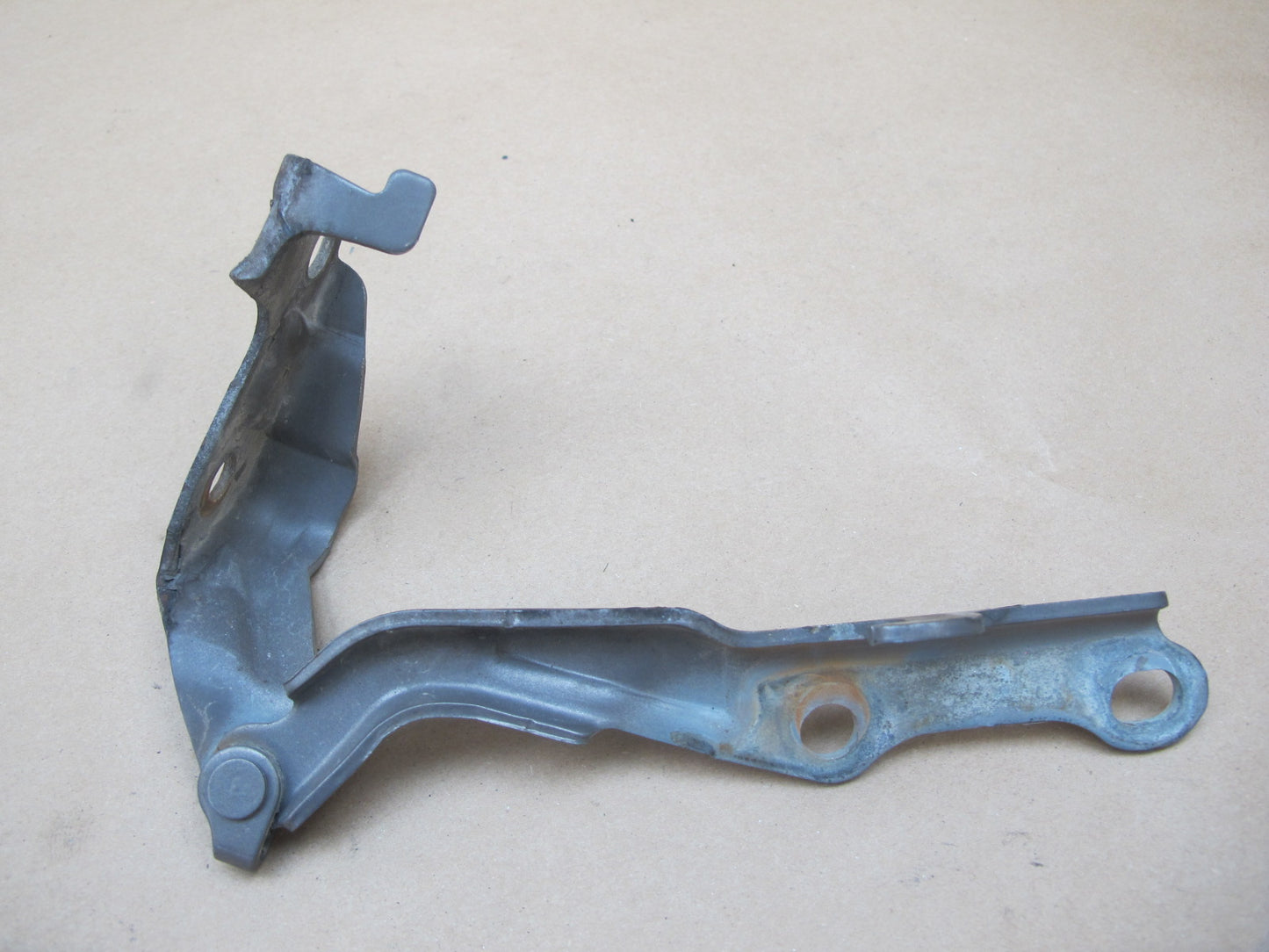 1998-2007 Lexus UZJ100L LX470 Front Left & Right Hood Hinge Set of 2