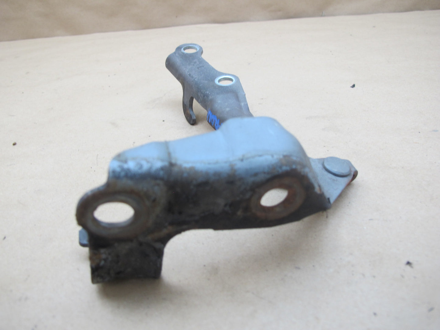 1998-2007 Lexus UZJ100L LX470 Front Left & Right Hood Hinge Set of 2