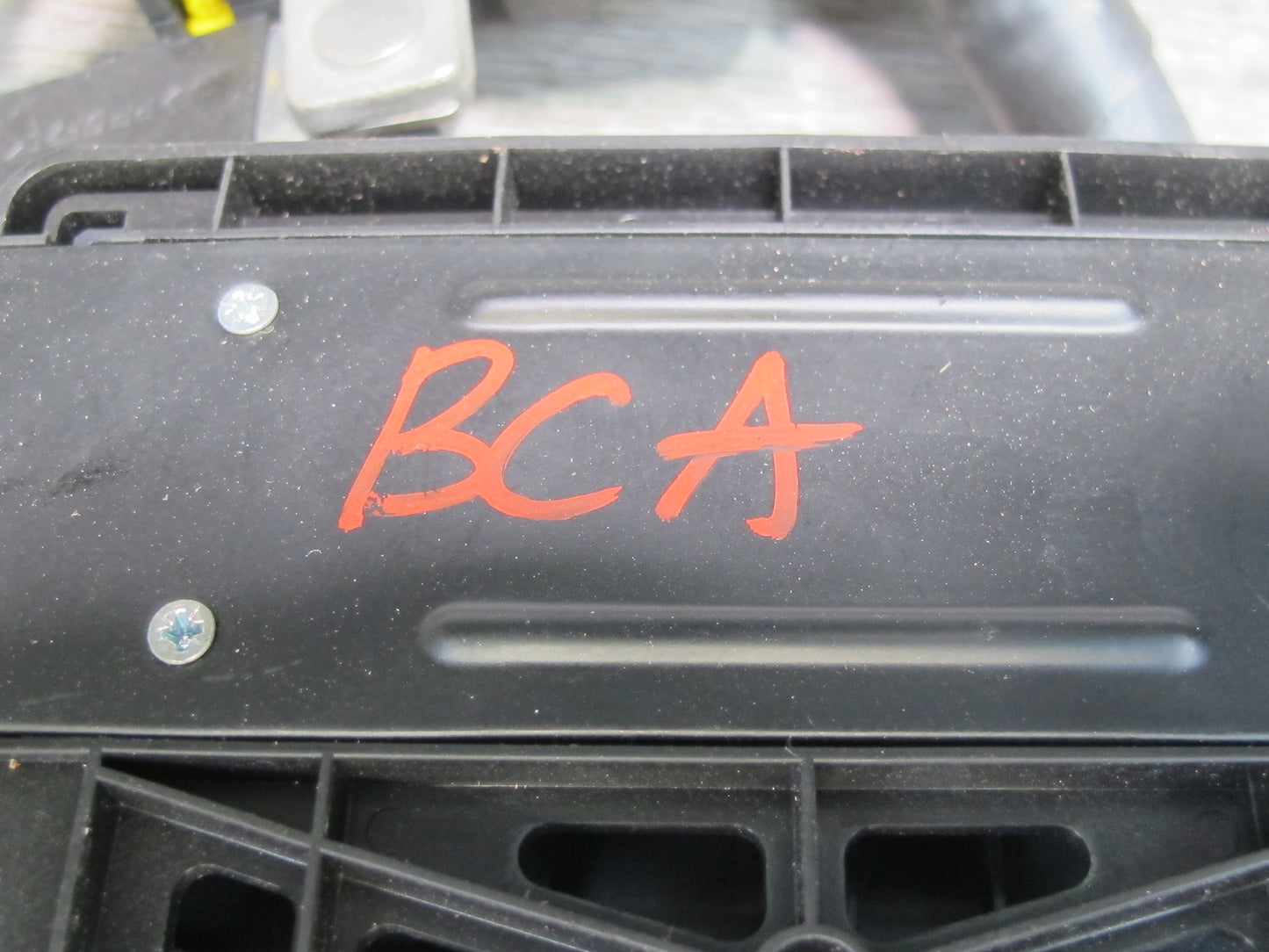 2006-2012 Bentley Flying Spur Battery Fuse Box Control Module W/ Cable