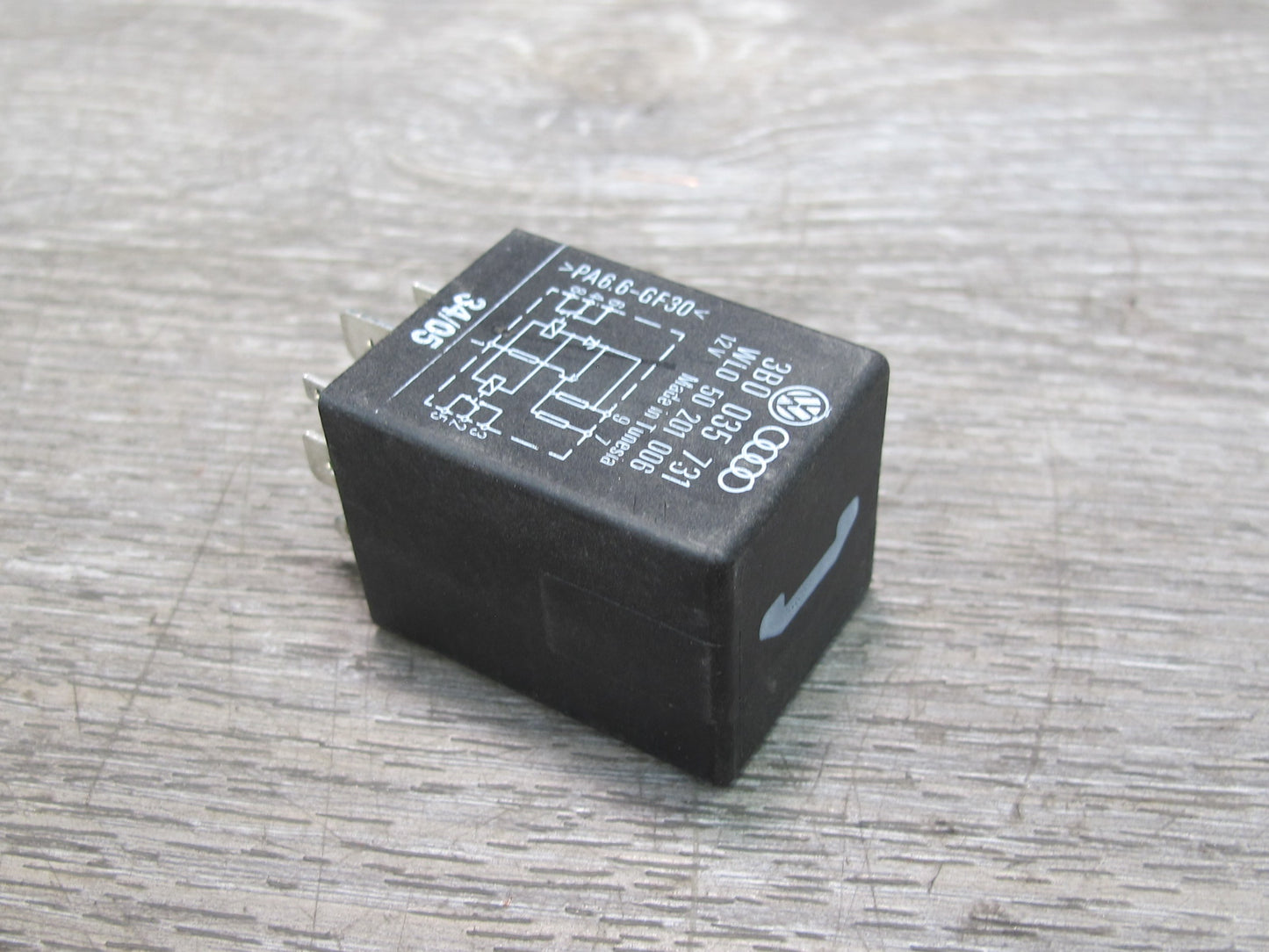 2006-2012 Bentley Flying Spur Fuse Relay Control Module Unit 3B0035731