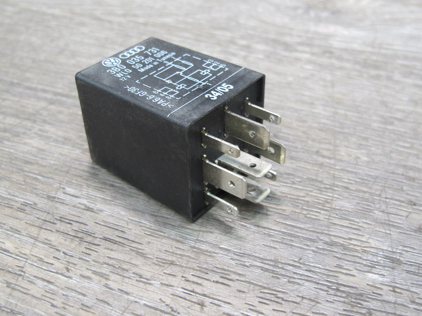 2006-2012 Bentley Flying Spur Fuse Relay Control Module Unit 3B0035731