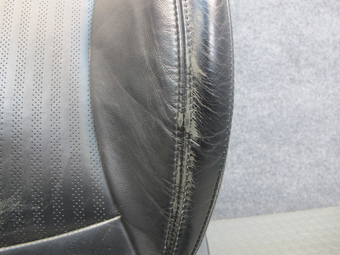 07-09 Mini Cooper R56 Front & Rear Sport Heated Perforated Leather Seat OEM