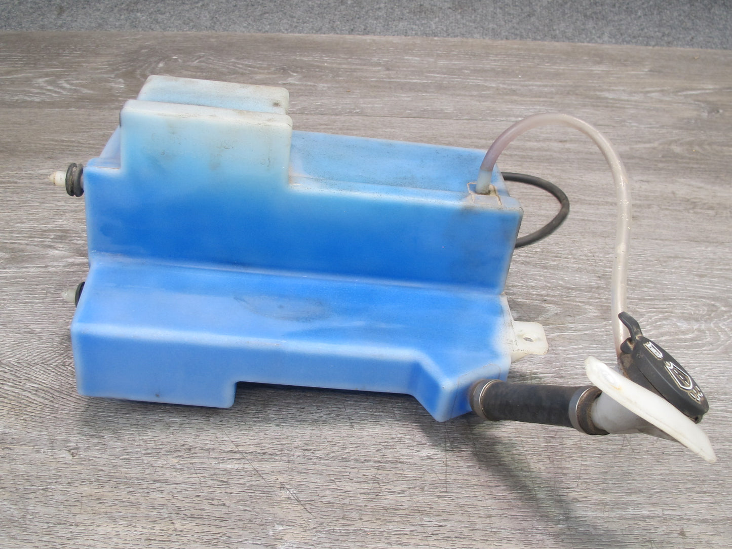 11-12 Fisker Karma Windshield Washer Reservoir Tank w Pump & Filler Neck OEM