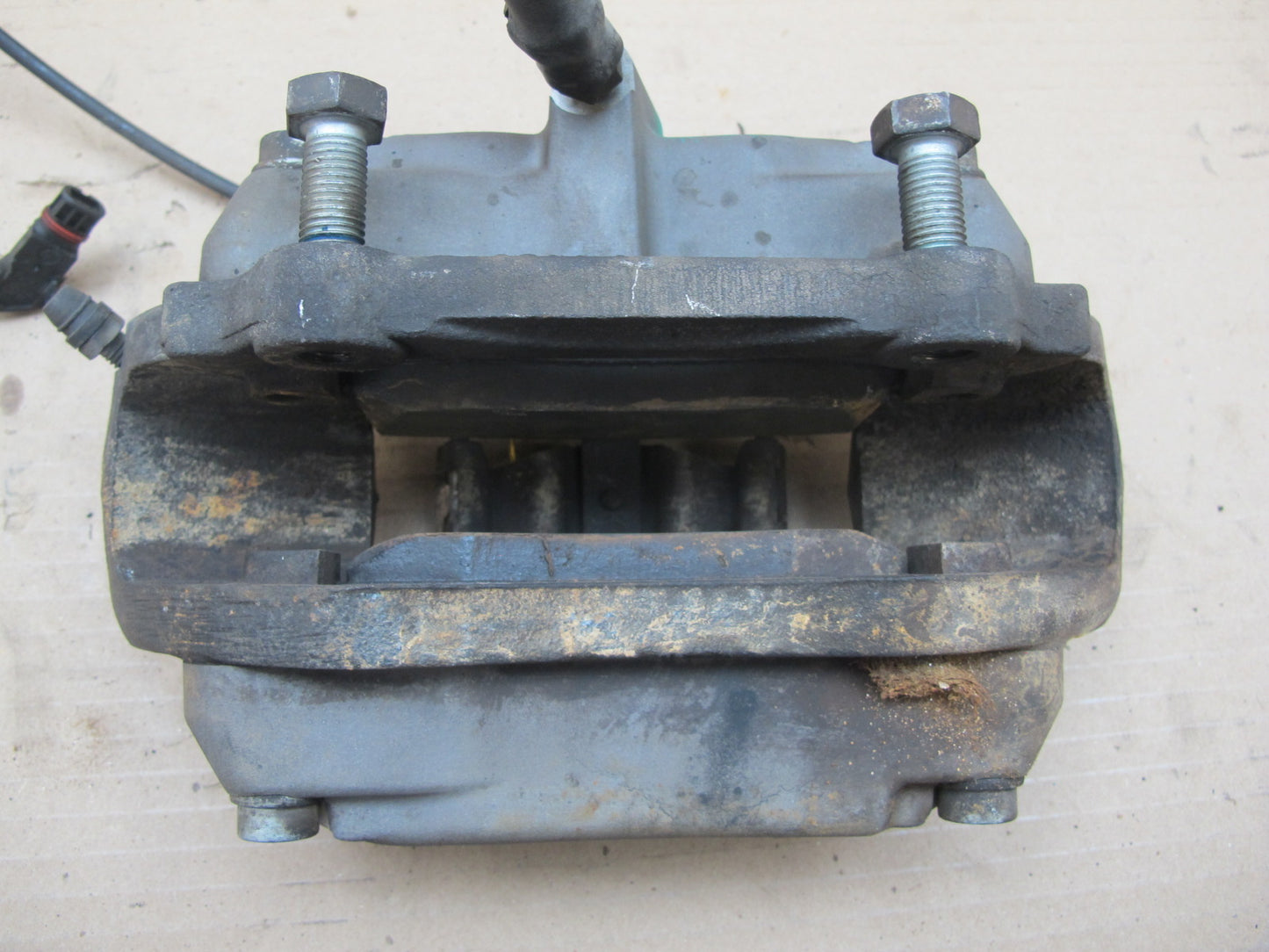 03-06 Mercedes R230 Set of 2 Front Left & Right Brembo Brake Caliper OEM