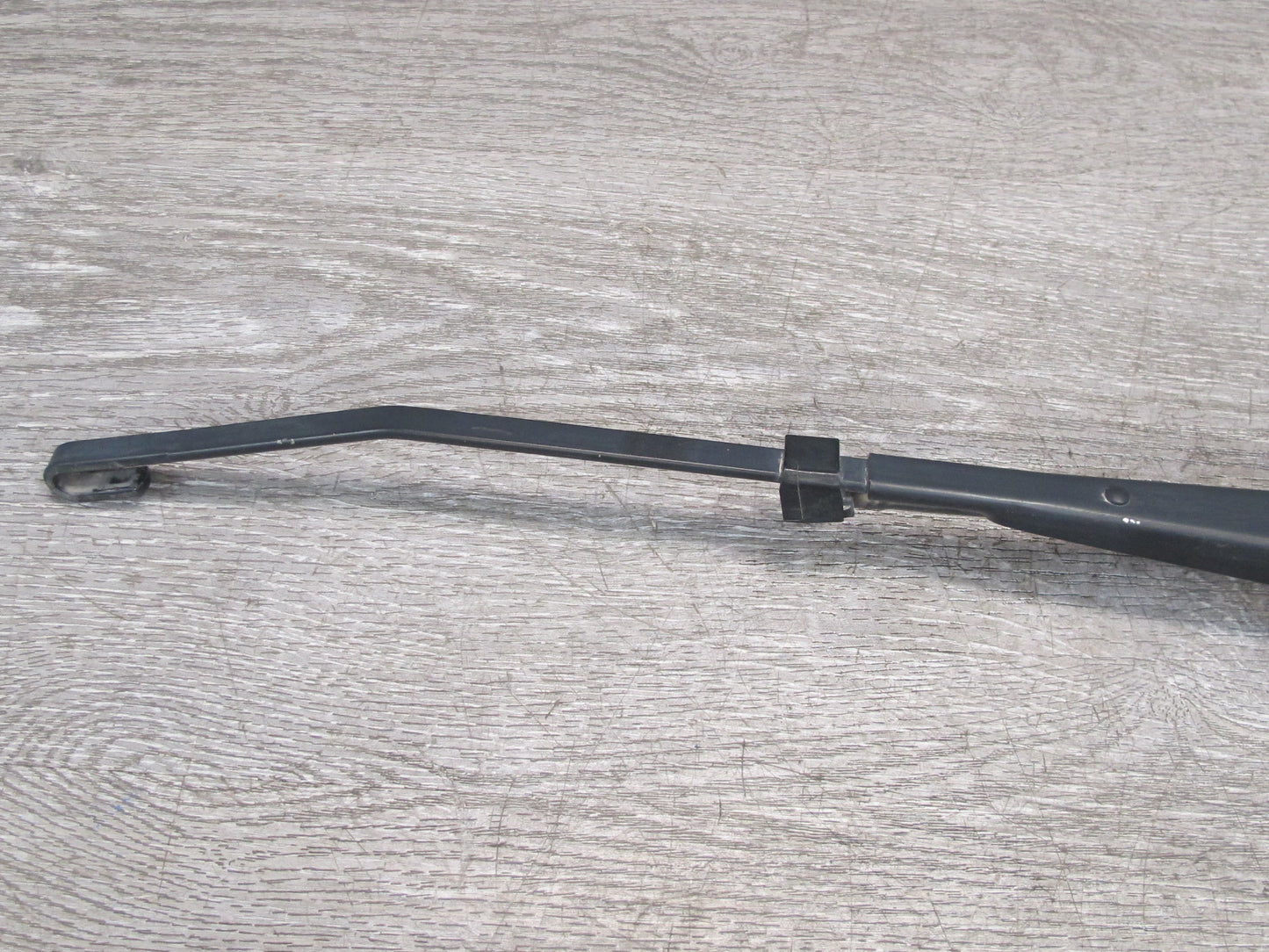 11-12 Fisker Karma Set of 2 Front Left & Right Windshield Wiper Arm w Hose OEM