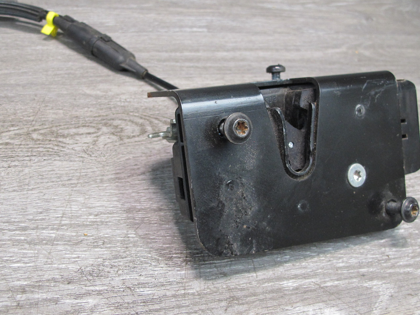 11-12 Fisker Karma Front Right Passenger Door Lock Latch Actuator w Cable OEM