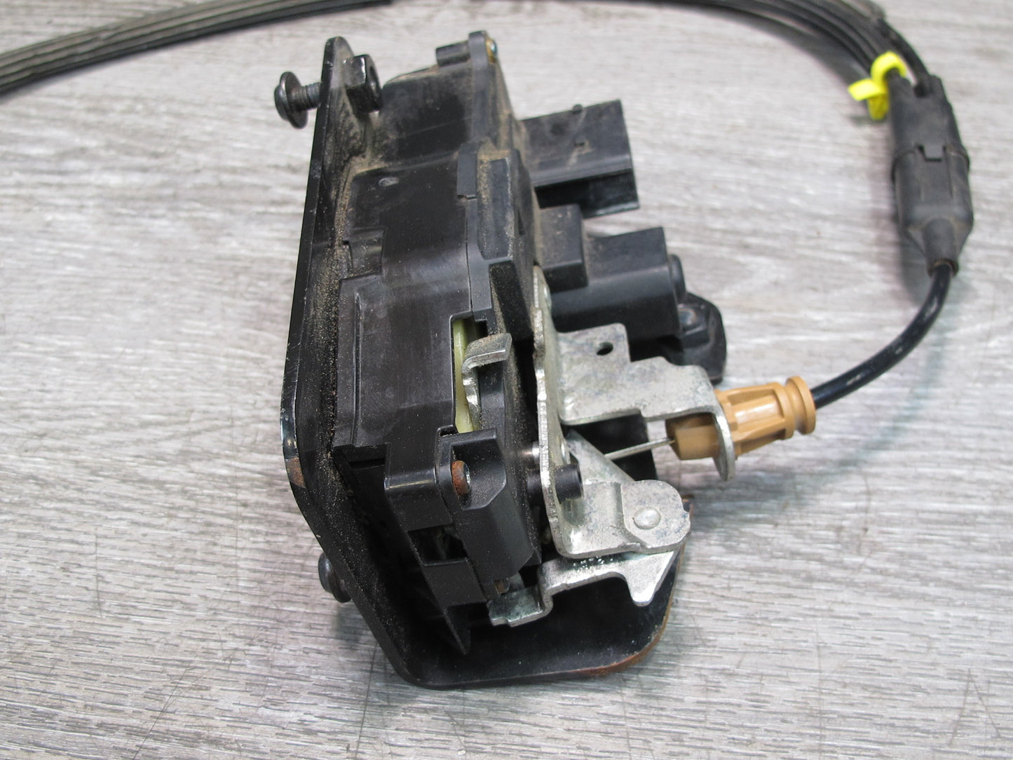 11-12 Fisker Karma Front Right Passenger Door Lock Latch Actuator w Cable OEM