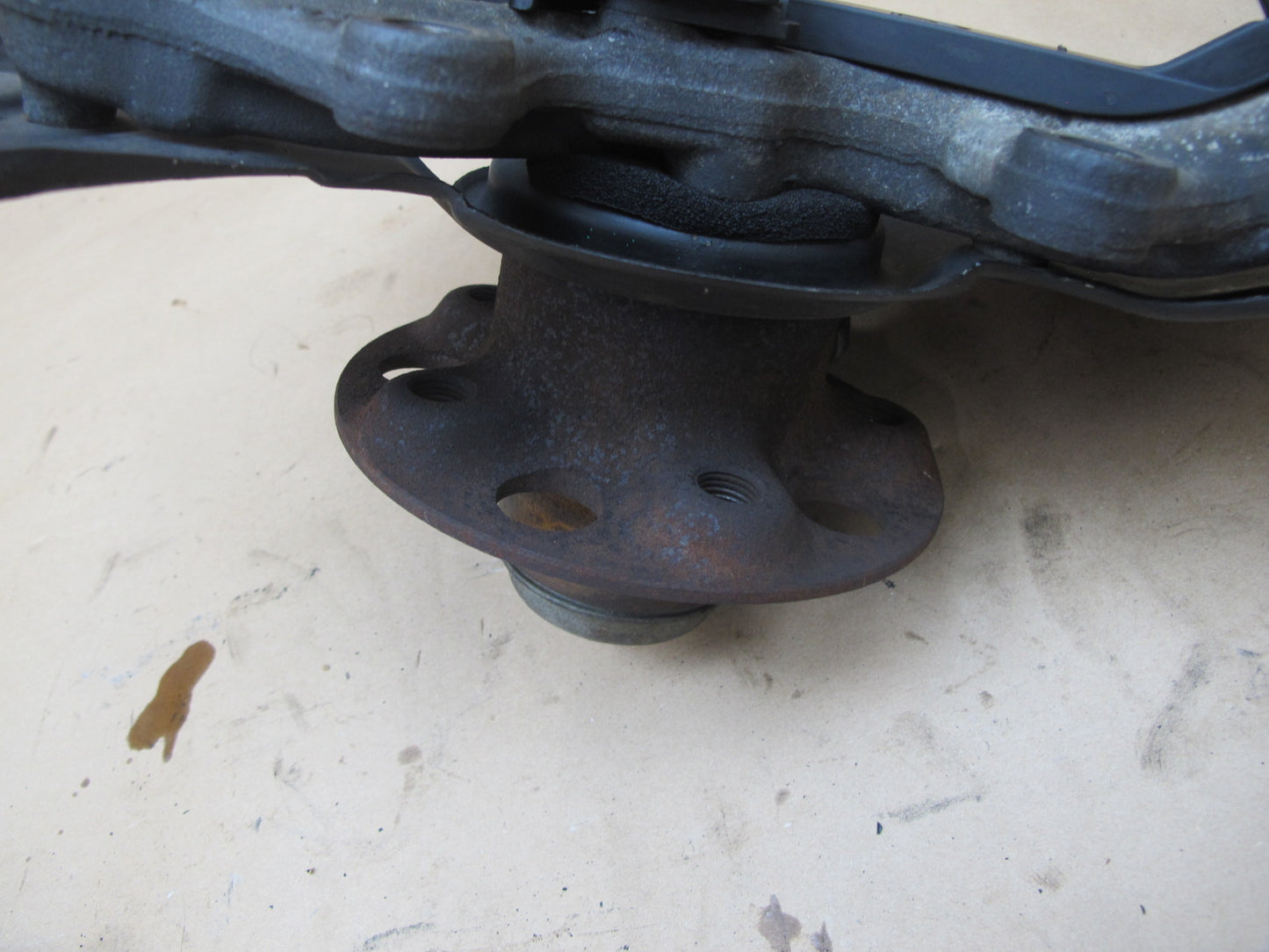 03-08 Mercedes R230 Sl-class Front Right Spindle Knuckle Wheel Hub Bearing OEM