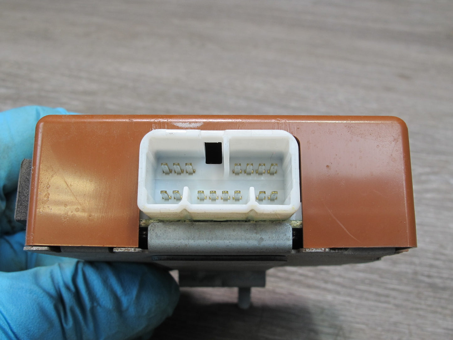 1998-1999 Lexus J100 LX470 AWD Door Receiver Control Module Unit 89741-60060