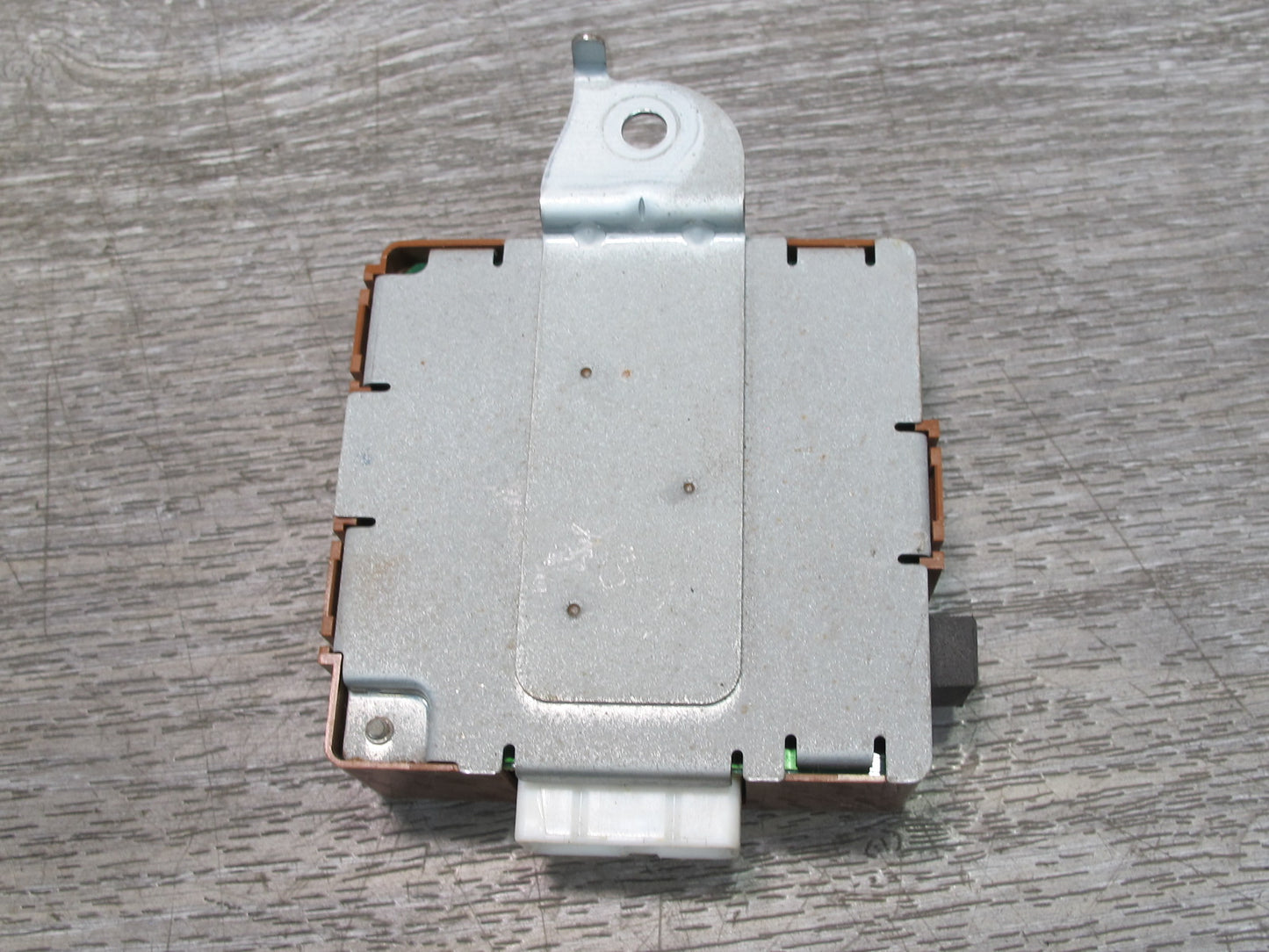 1998-1999 Lexus J100 LX470 AWD Door Receiver Control Module Unit 89741-60060